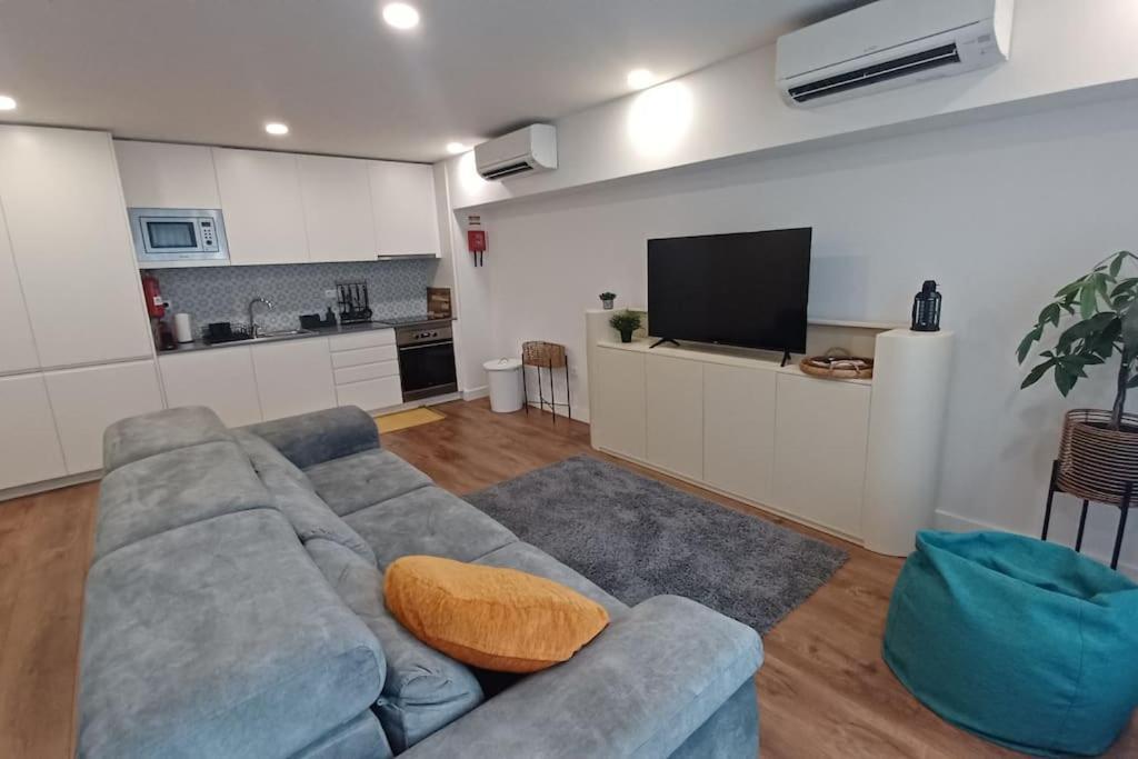 Apartment A H - Downtown