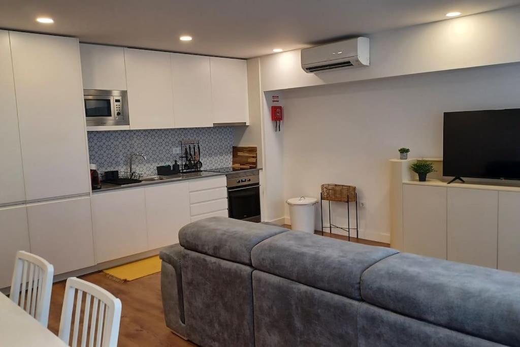Apartment A H - Downtown *