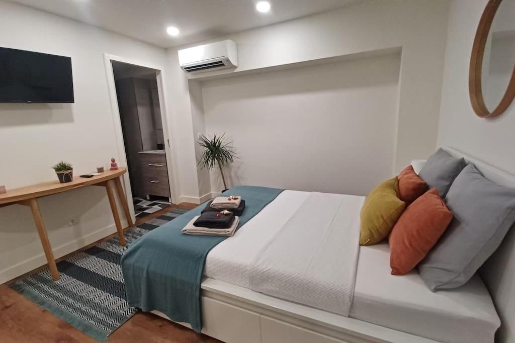 A H - Downtown Apartment