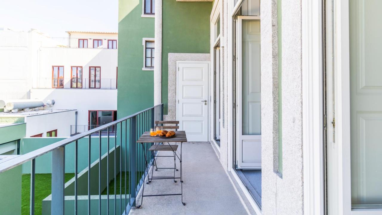 Duque Flat - Ac & Balcony By Lovelystay Apartamento