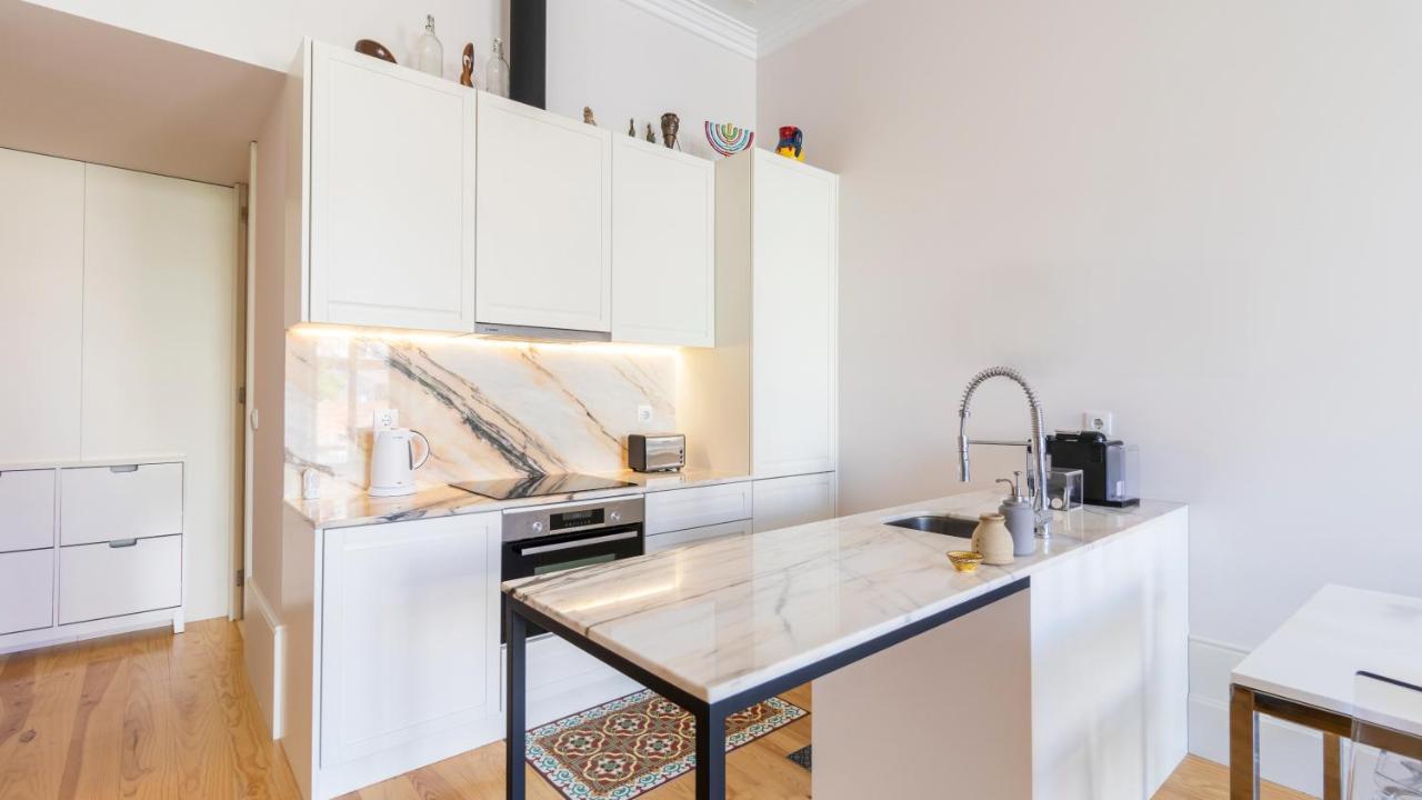 Duque Flat - Ac & Balcony By Lovelystay Apartamento