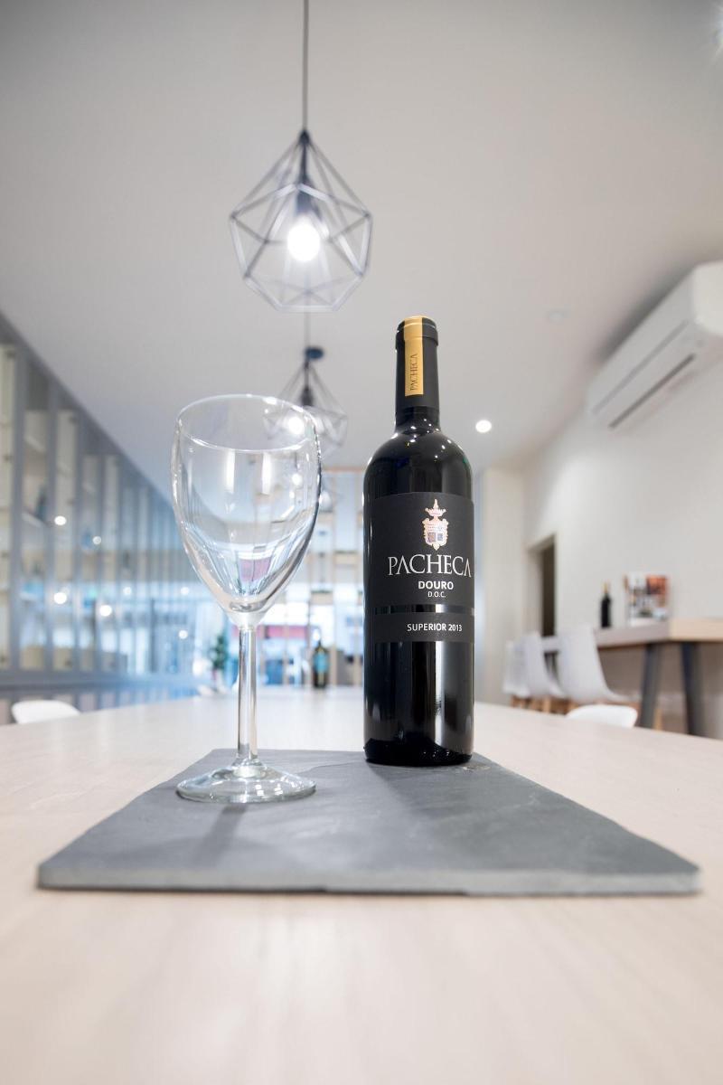 Almada Wine House - Tourism Porto