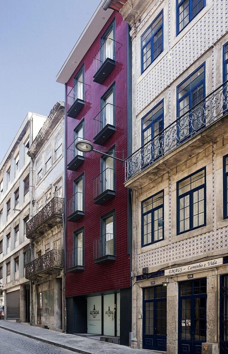 Almada Wine House - Tourism