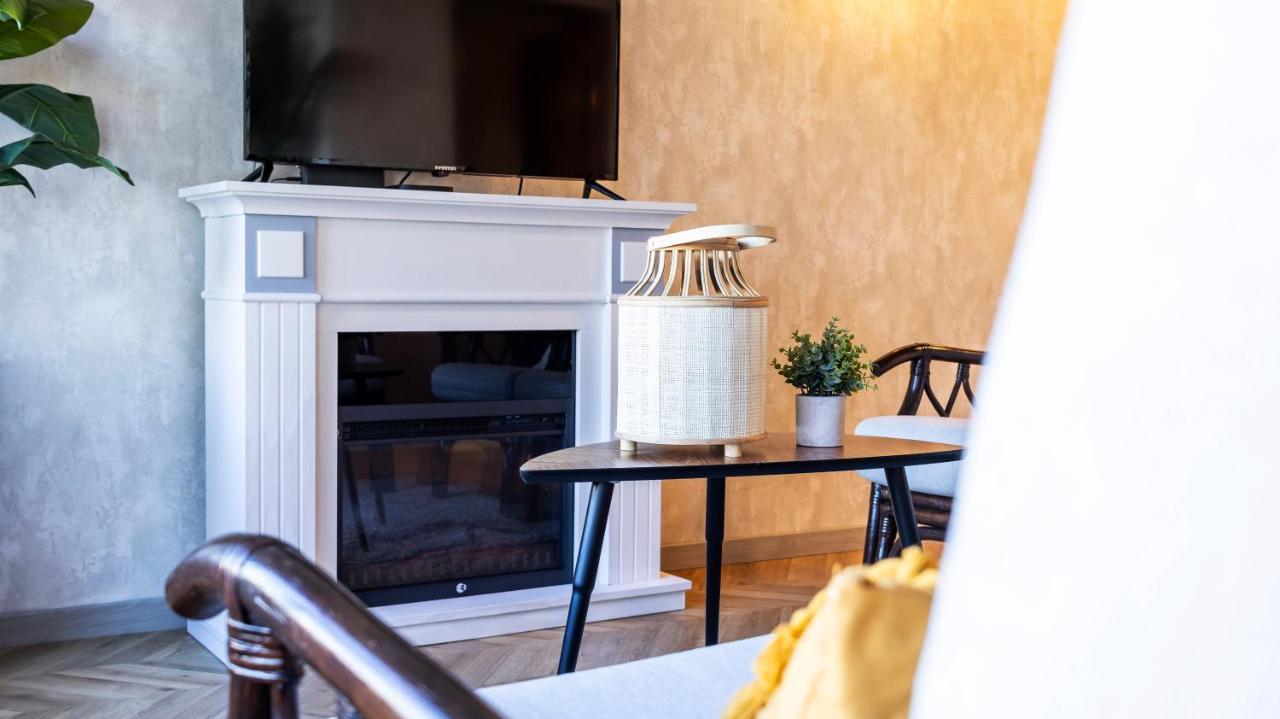 Central 2br Marques By Lovelystay *