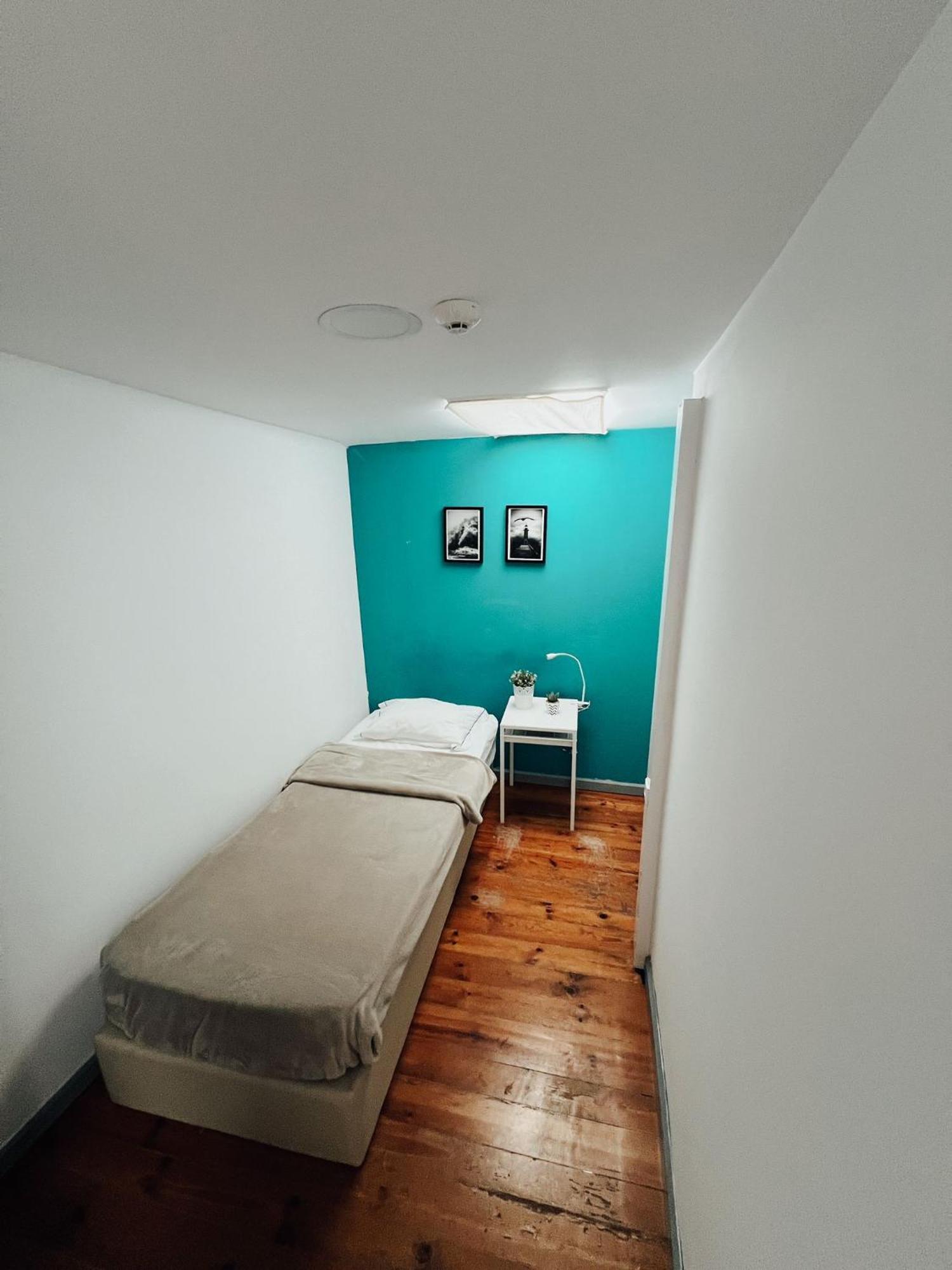 By Doors Hostel *