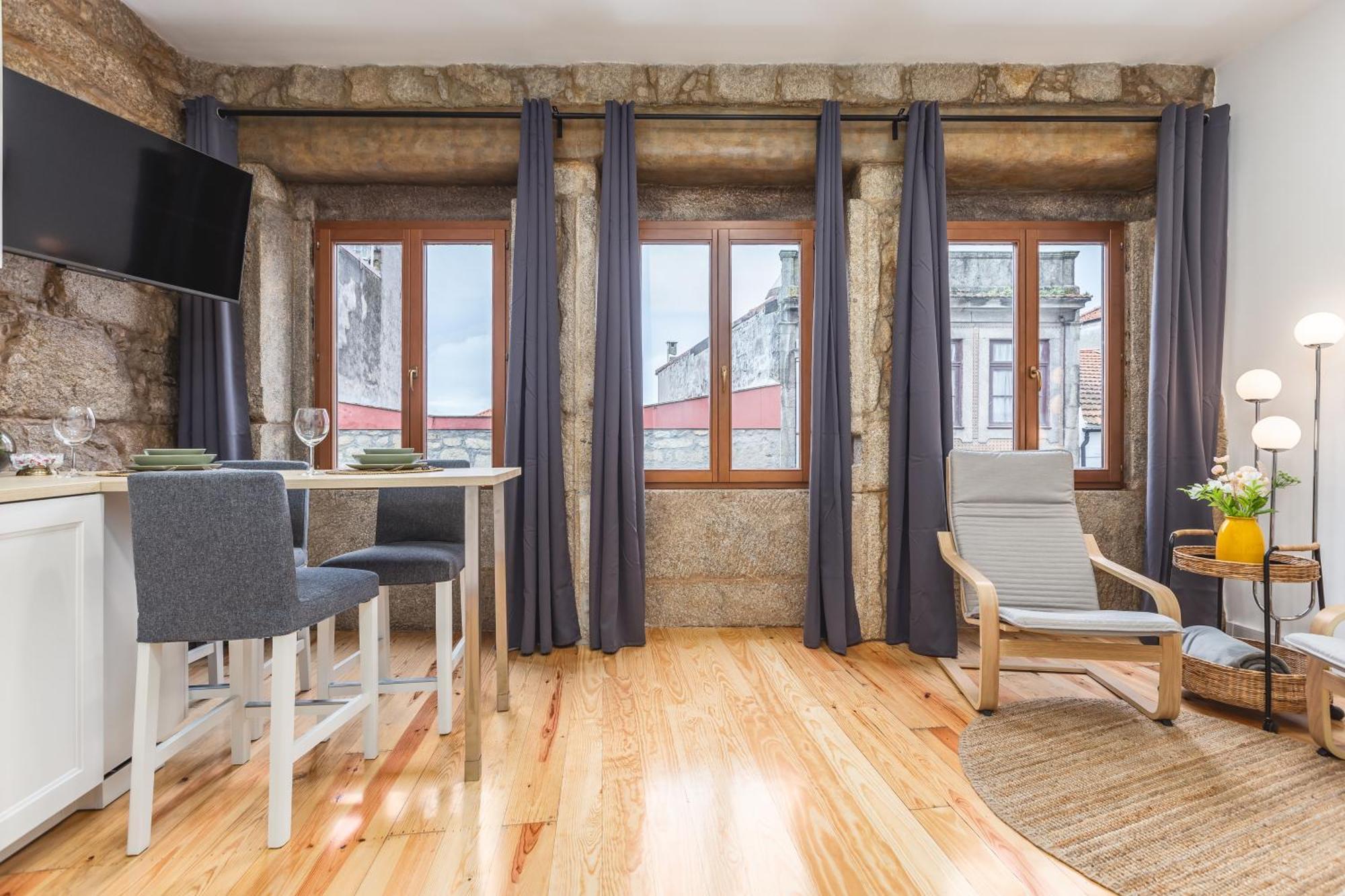 Appartement Charming With Rooftop In Porto