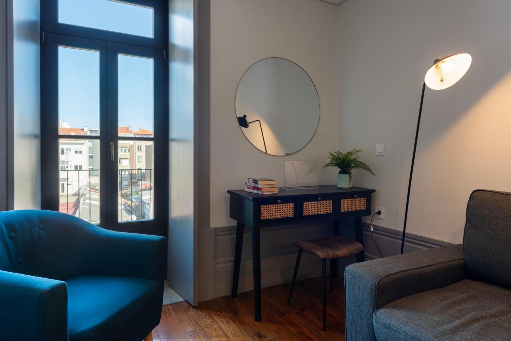 Cedofeita's Blue House Apartment Porto