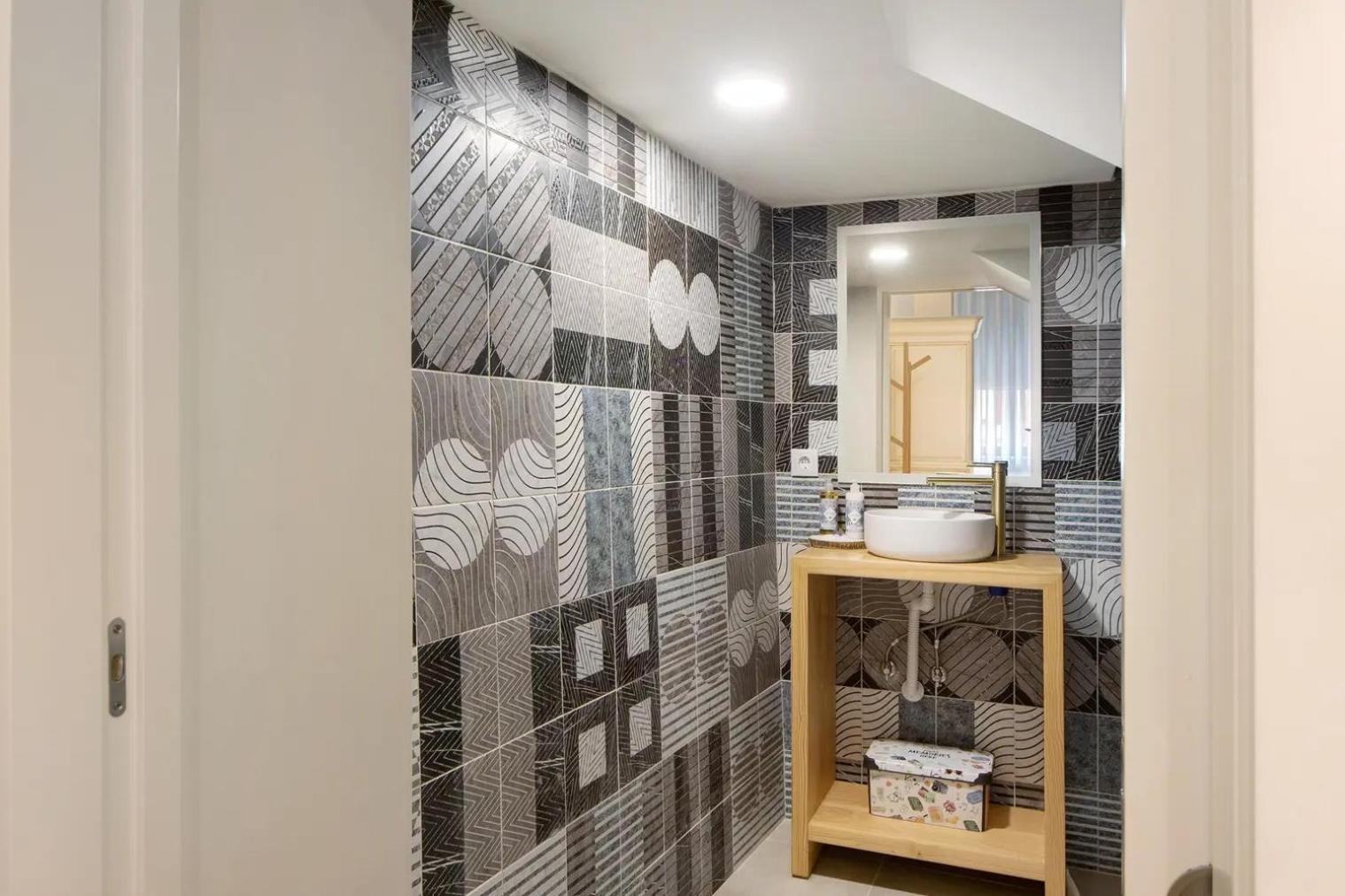 - -1 Apartment