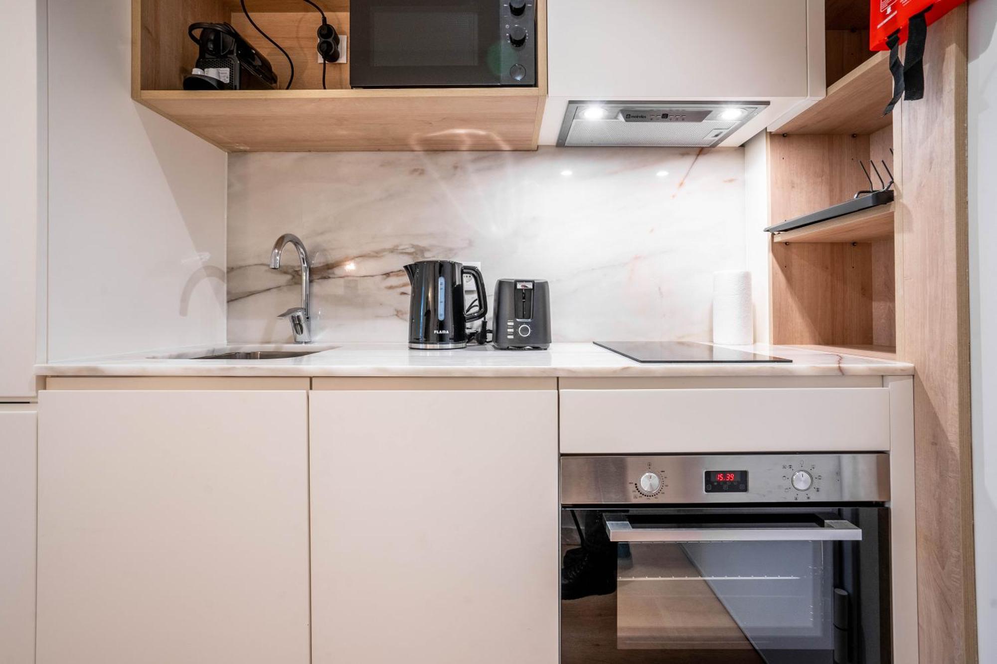 Apartment Trindade Bliss: 1br W/ Free Parking By Lovelystay