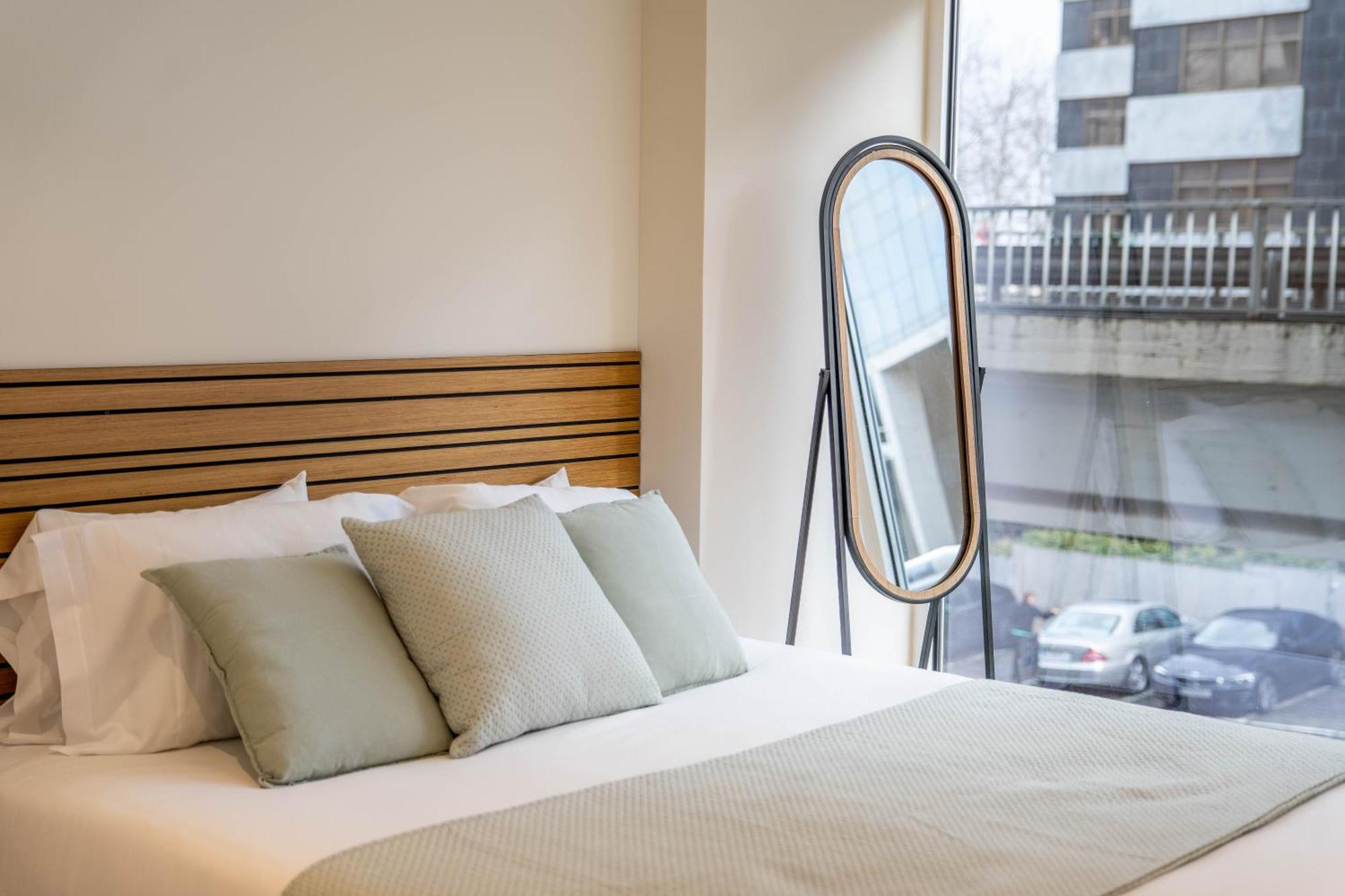 Trindade Bliss: 1br W/ Free Parking By Lovelystay Apartment Porto