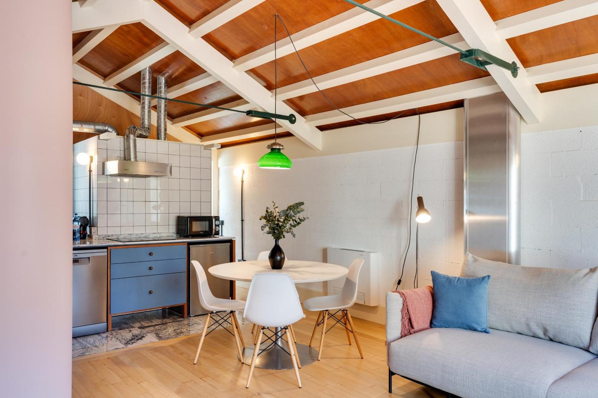 Foyer 25 By Cozy