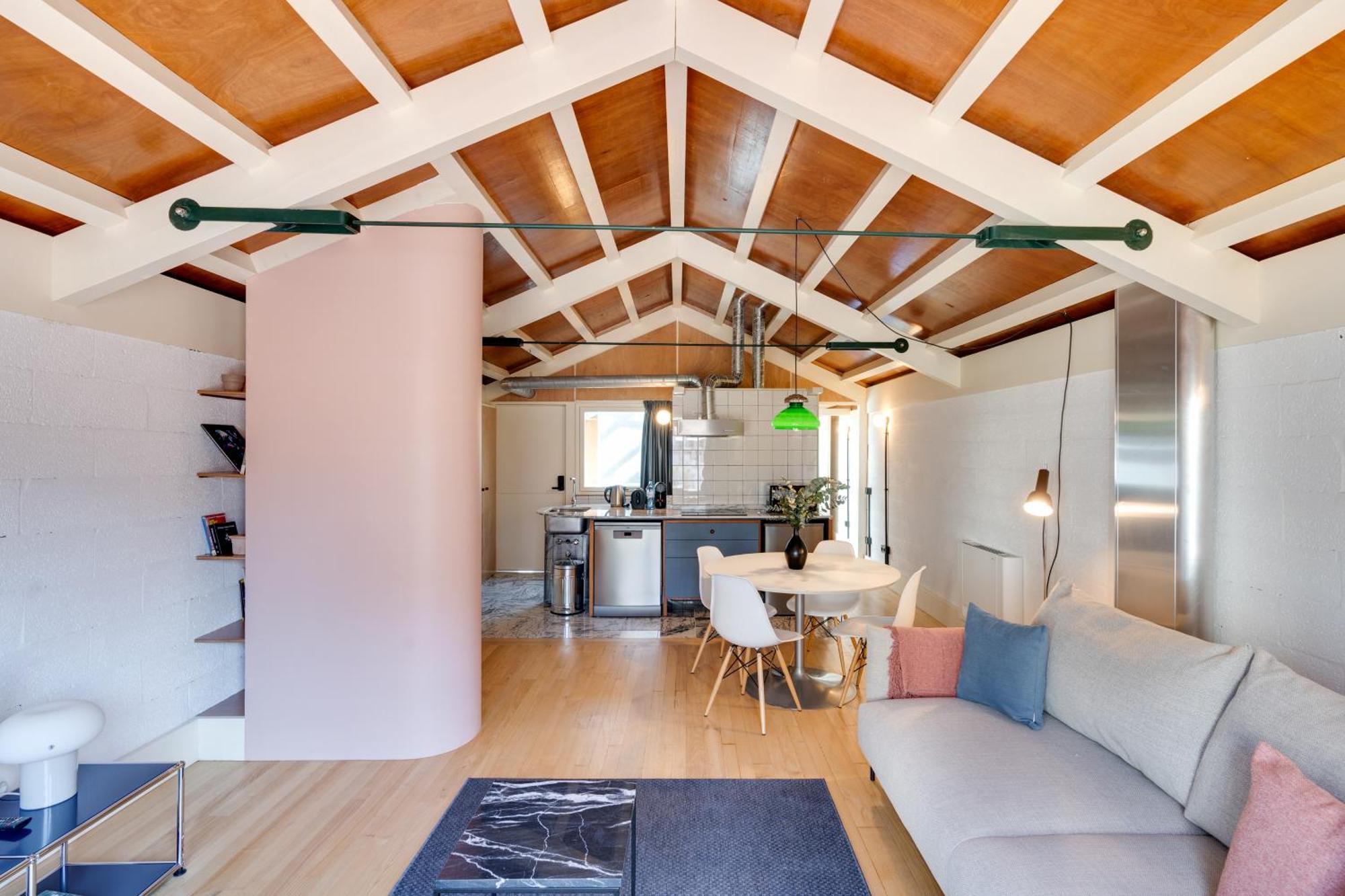 Foyer 25 By Cozy