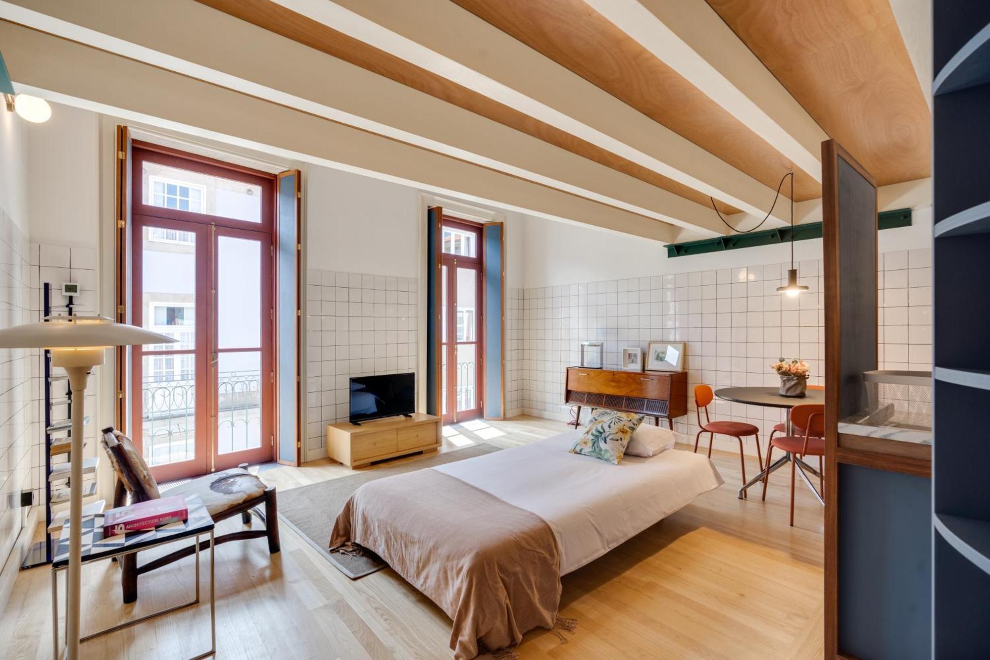 Foyer 25 By Cozy *