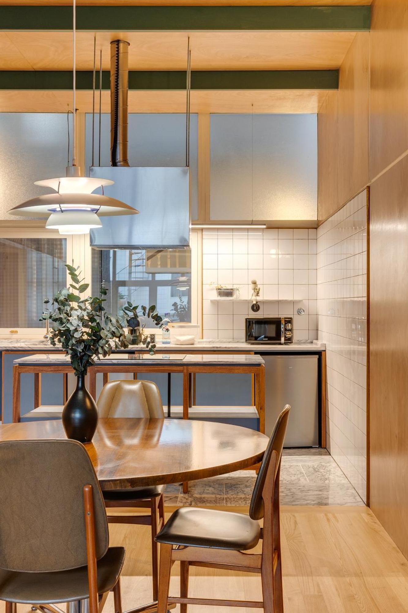 Foyer 25 By Cozy