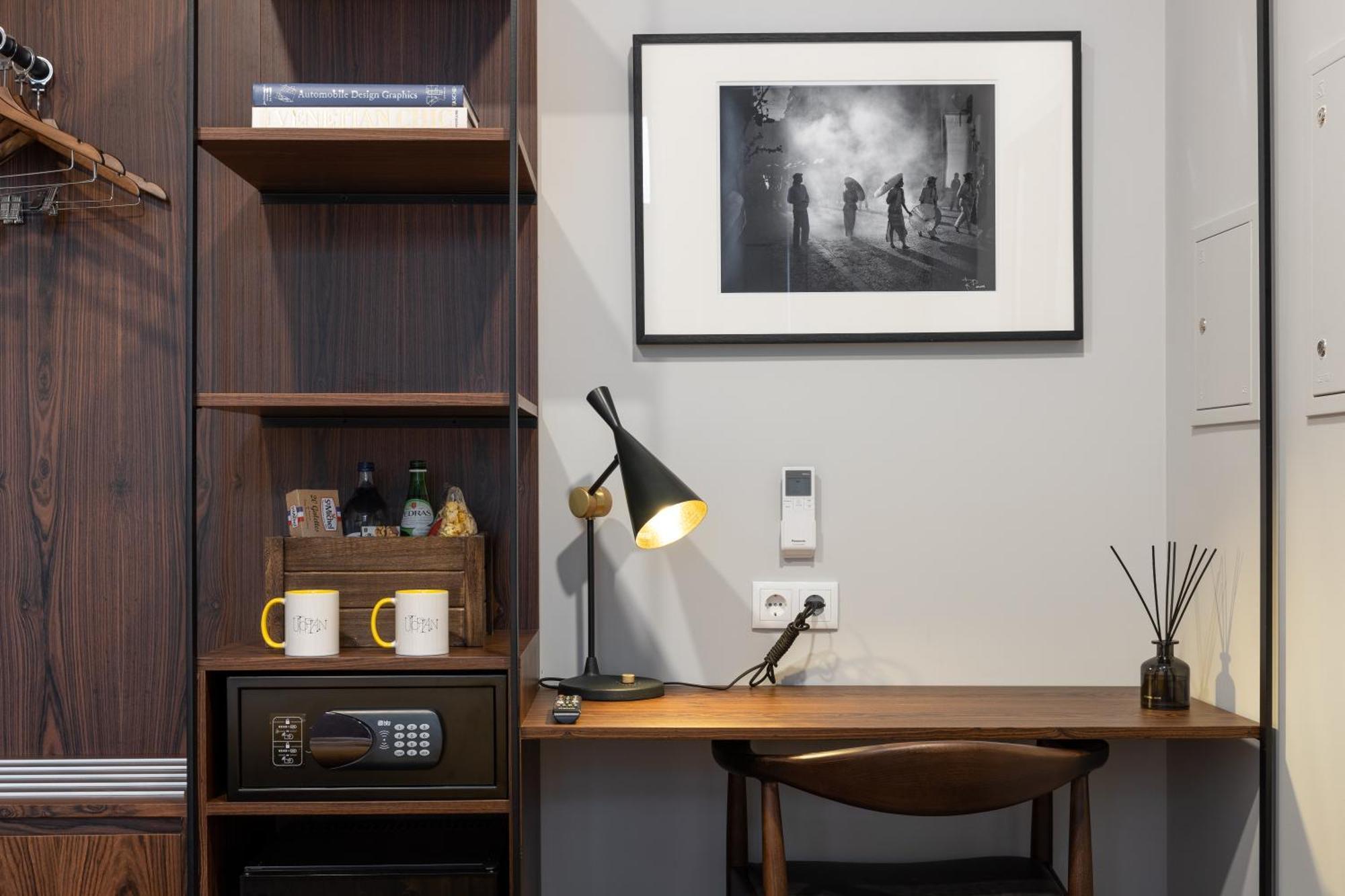 Utopian Hotel, A Charming Guest house