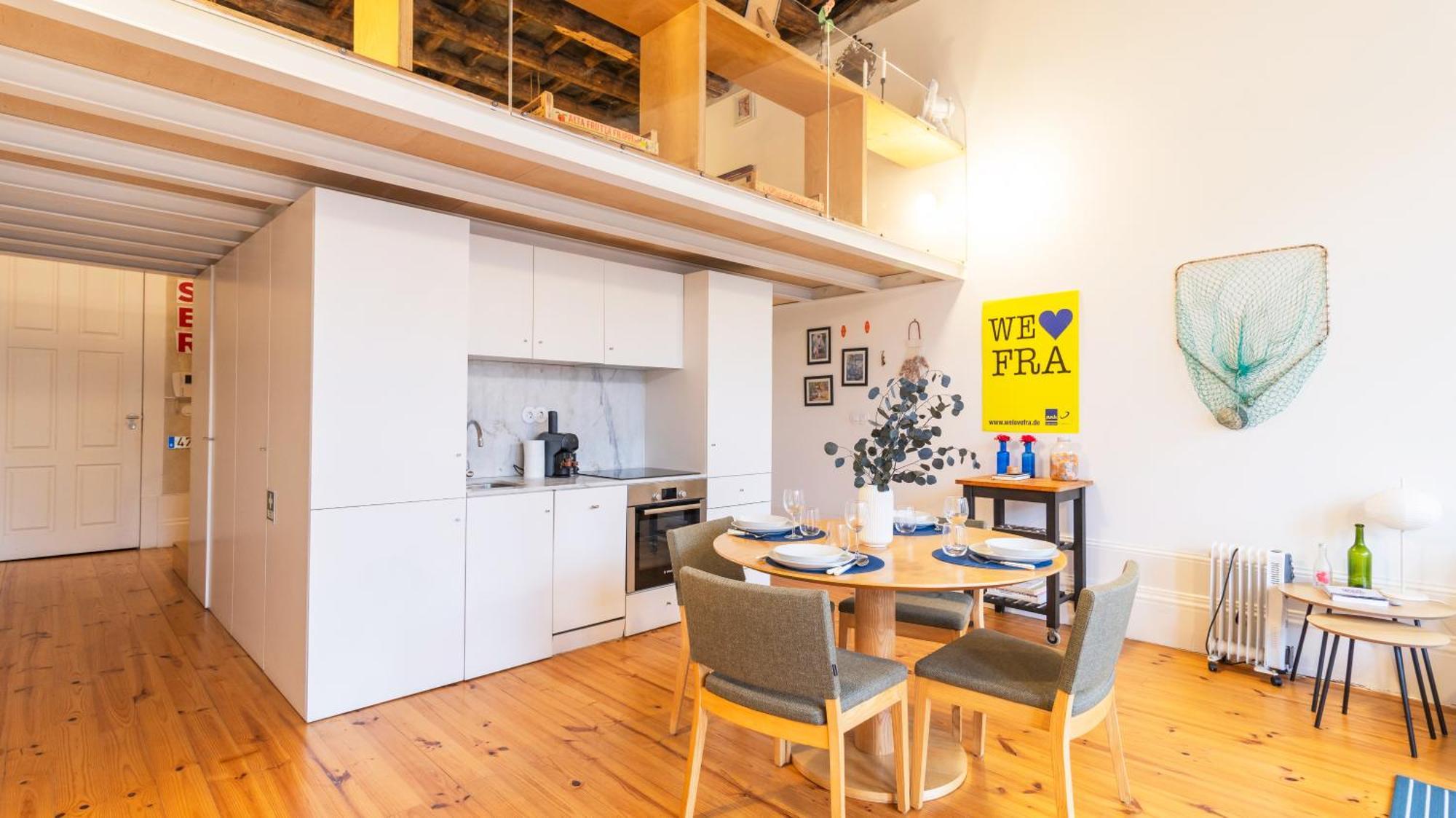 Eccentric Mouzinho Mezzanine By Lovelystay Appartement *