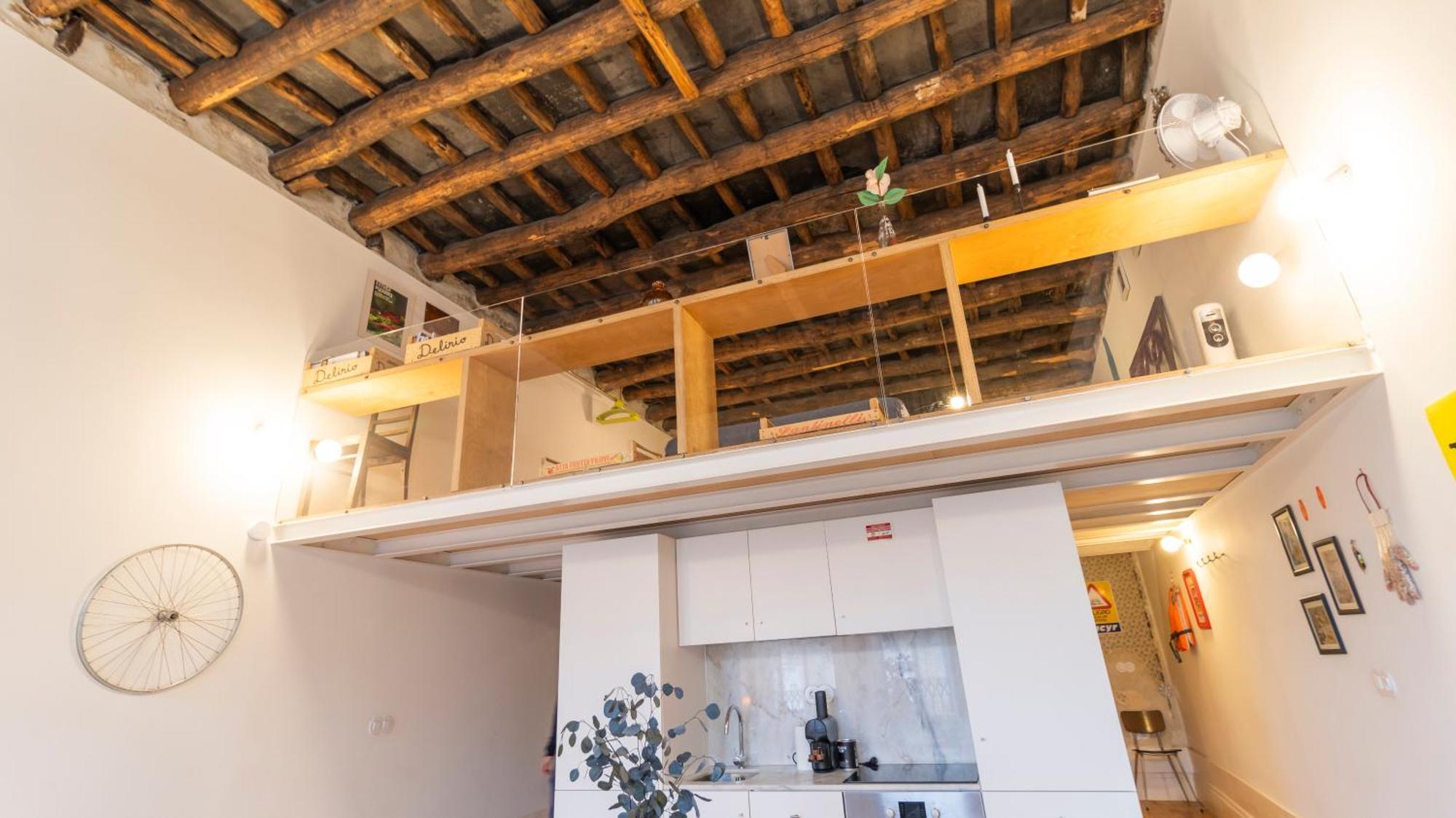 Eccentric Mouzinho Mezzanine By Lovelystay Appartement *