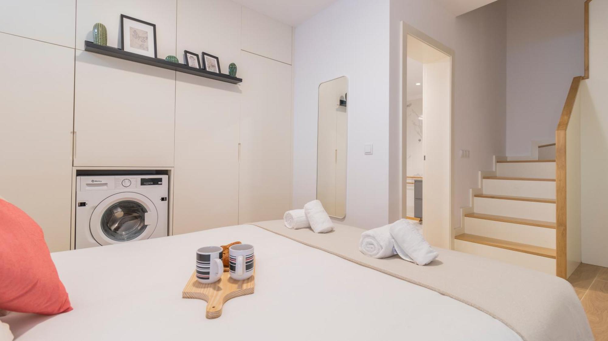 Old Town 1br Duplex By Lovelystay Apartment Porto
