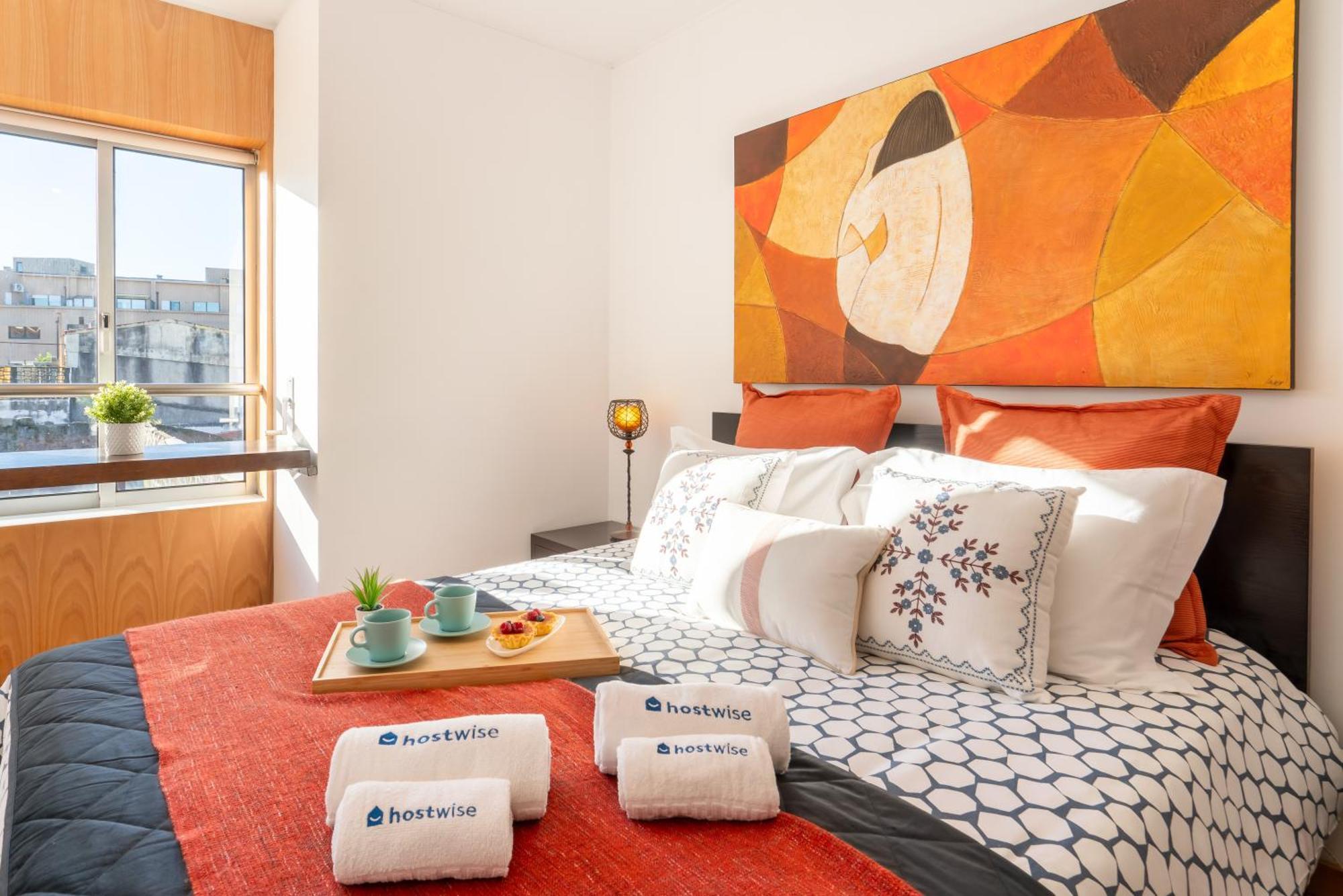 Host Wise - Comfy Charming Flat W Netflix - Ace Location Apartment *