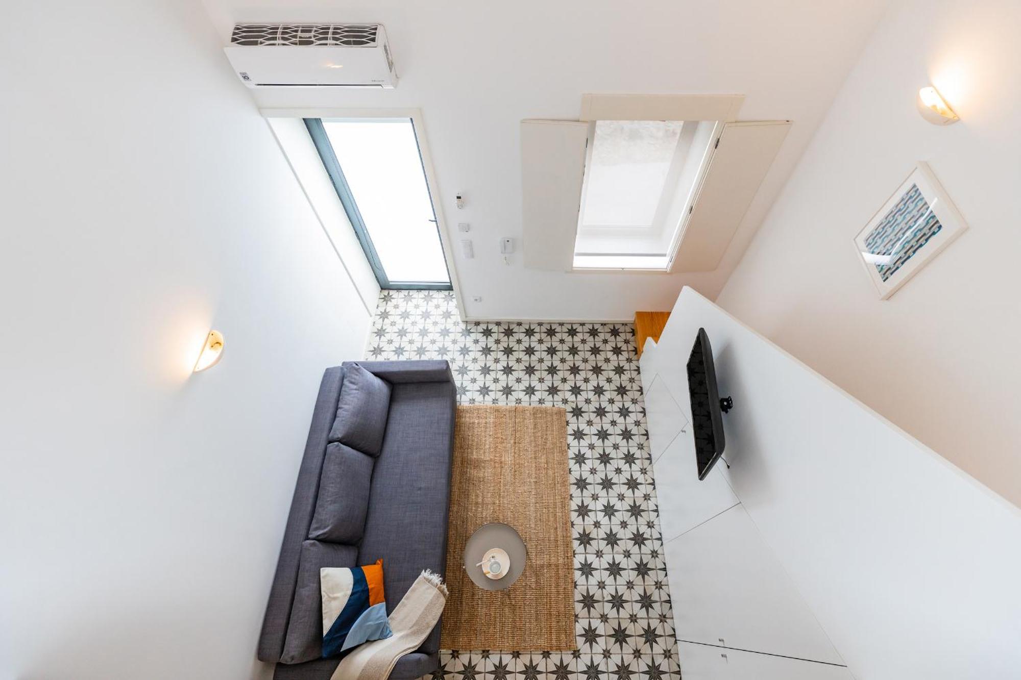A Window To - Pestana Charming Flat * Porto