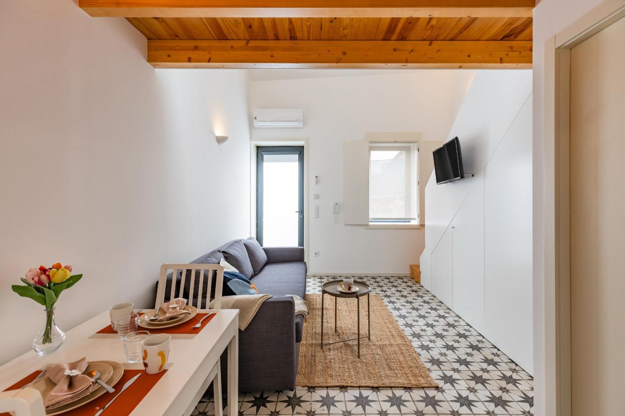 A Window To - Pestana Charming Flat * Porto