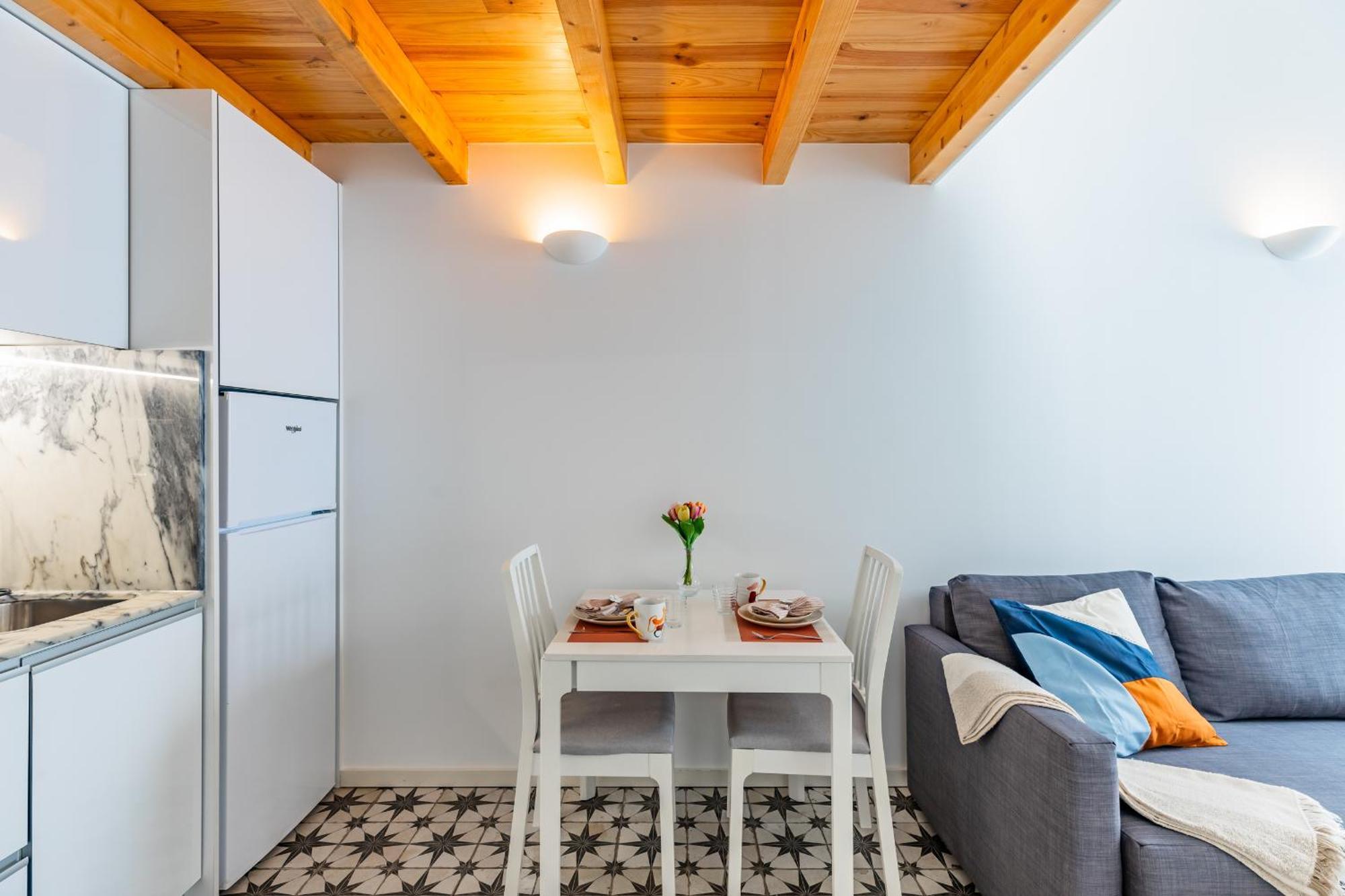 A Window To - Pestana Charming Flat * Porto