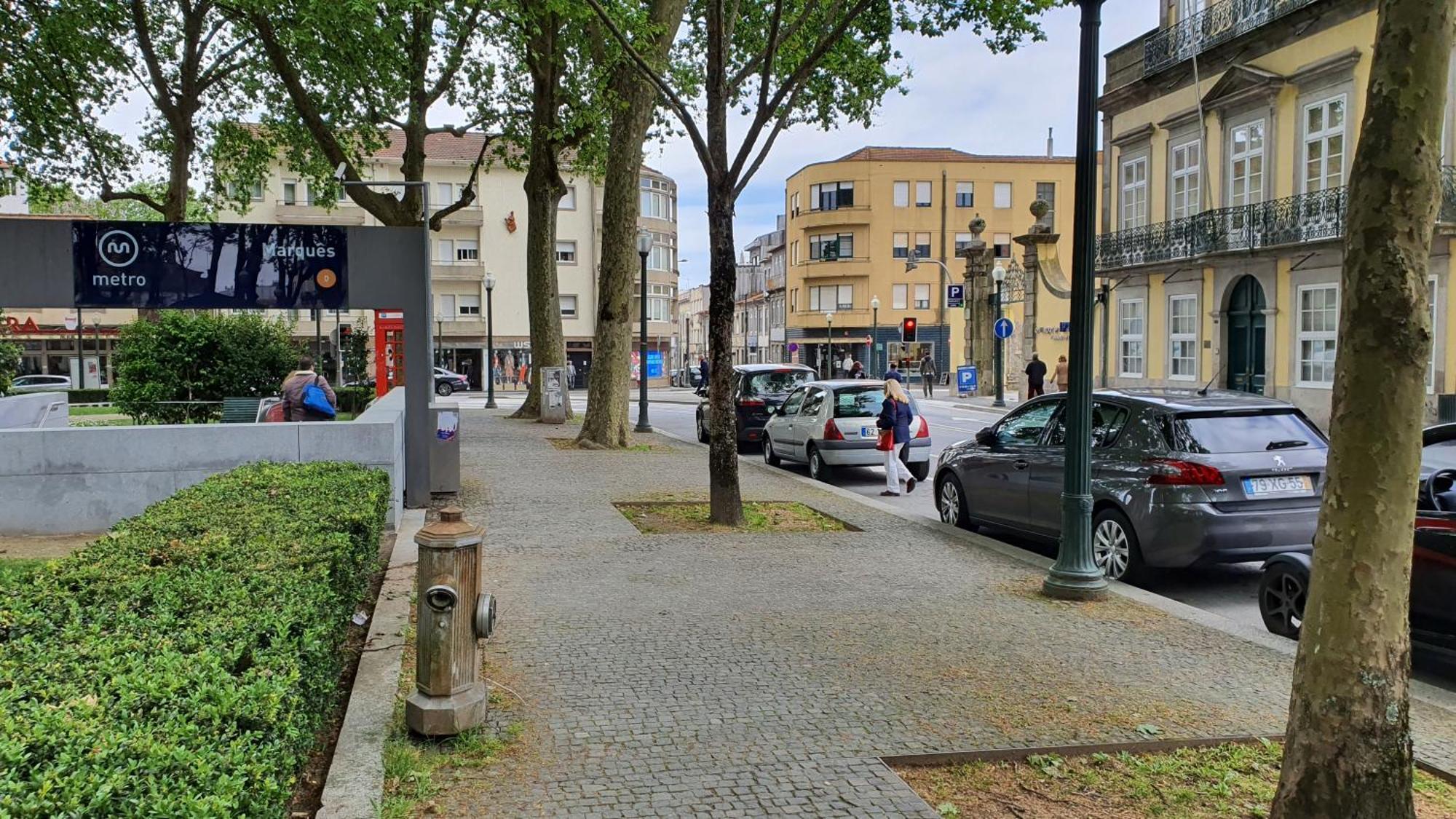 Apartment Downtown With Parking Next To Subway Porto