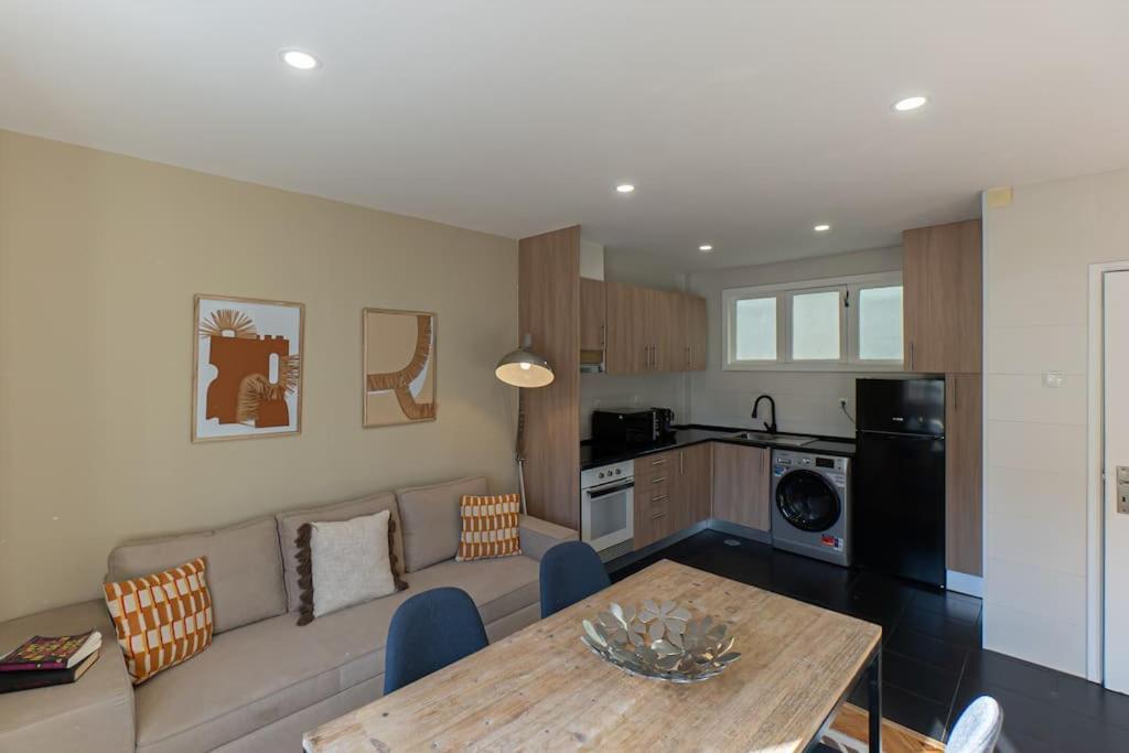 Apartment Aliados 3 Bed *