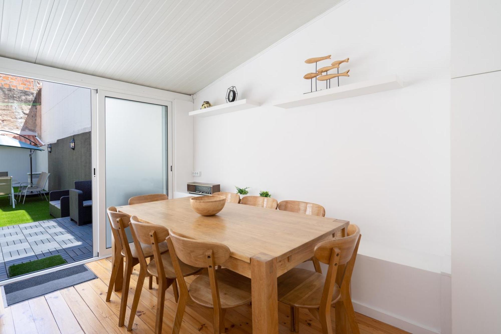 Host Wise - Luxurious Spacious W Terrace Apartment