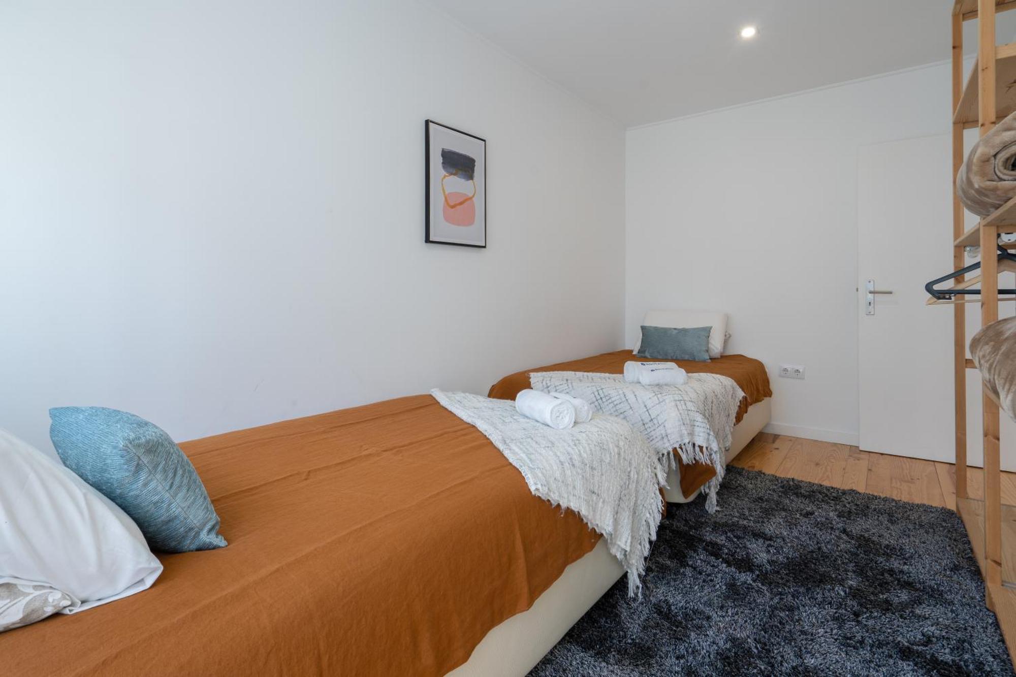 Host Wise - Luxurious Spacious W Terrace * Porto