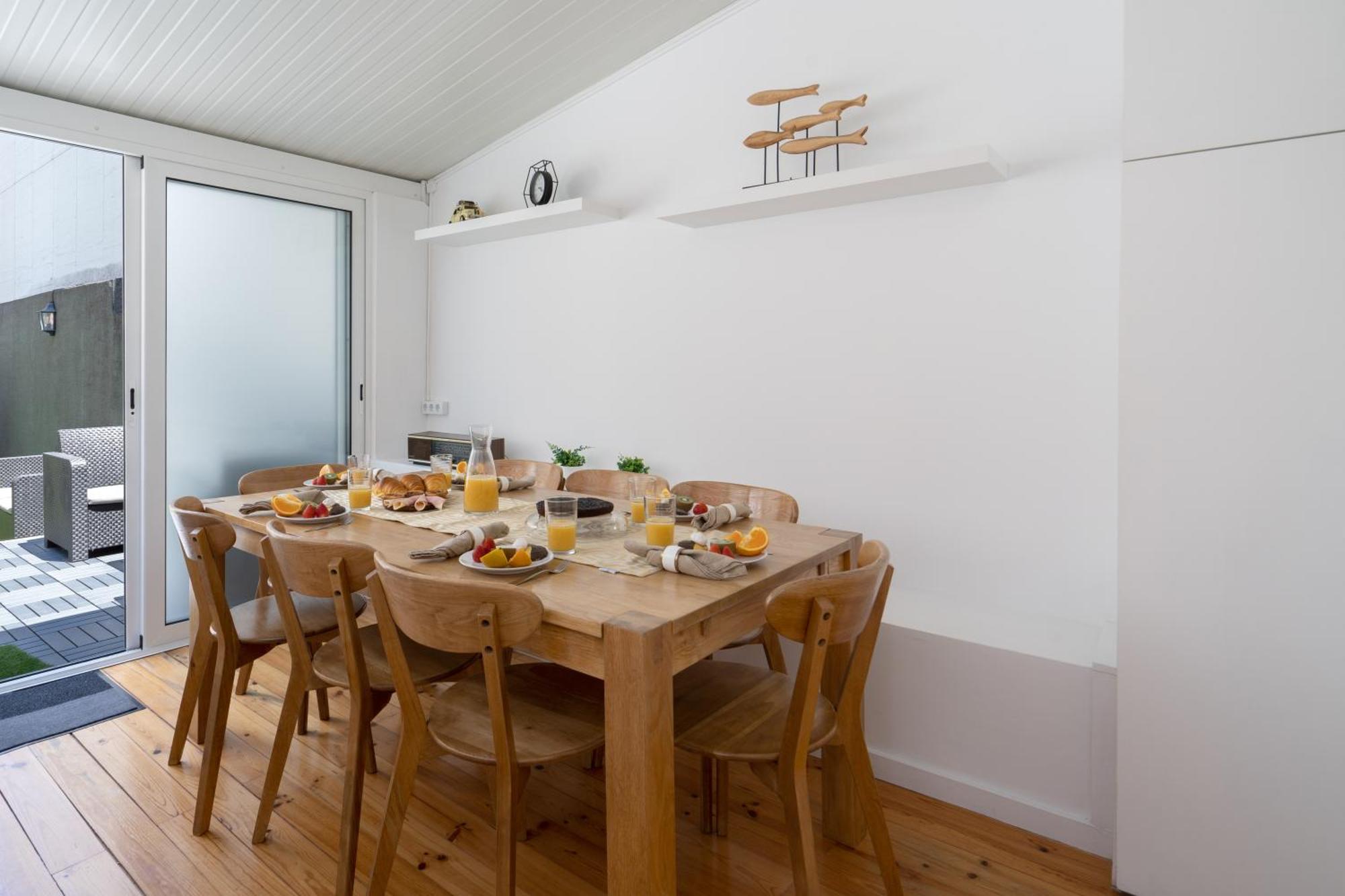 Host Wise - Luxurious Spacious W Terrace Apartment