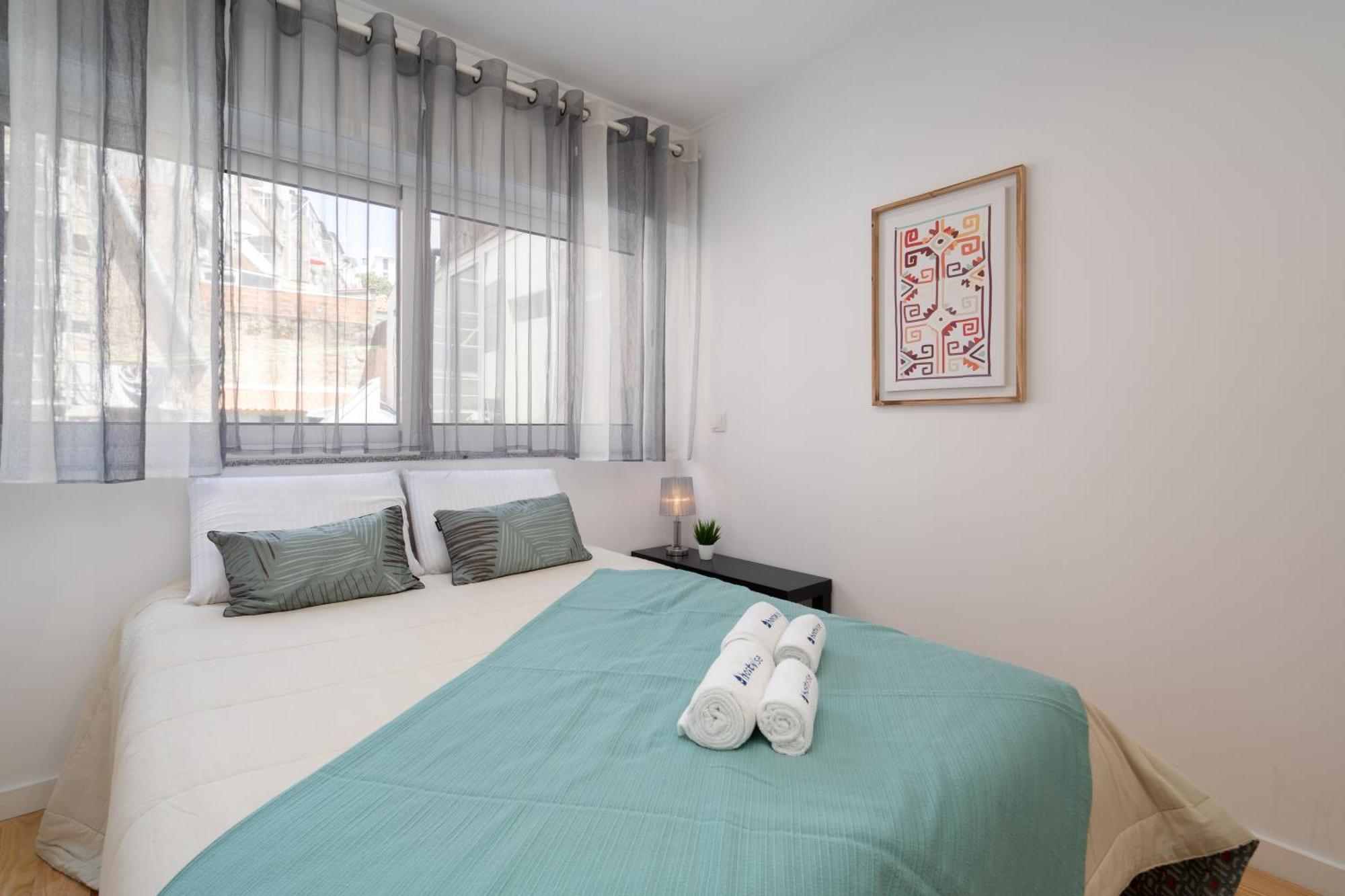 Host Wise - Luxurious Spacious W Terrace Apartment *
