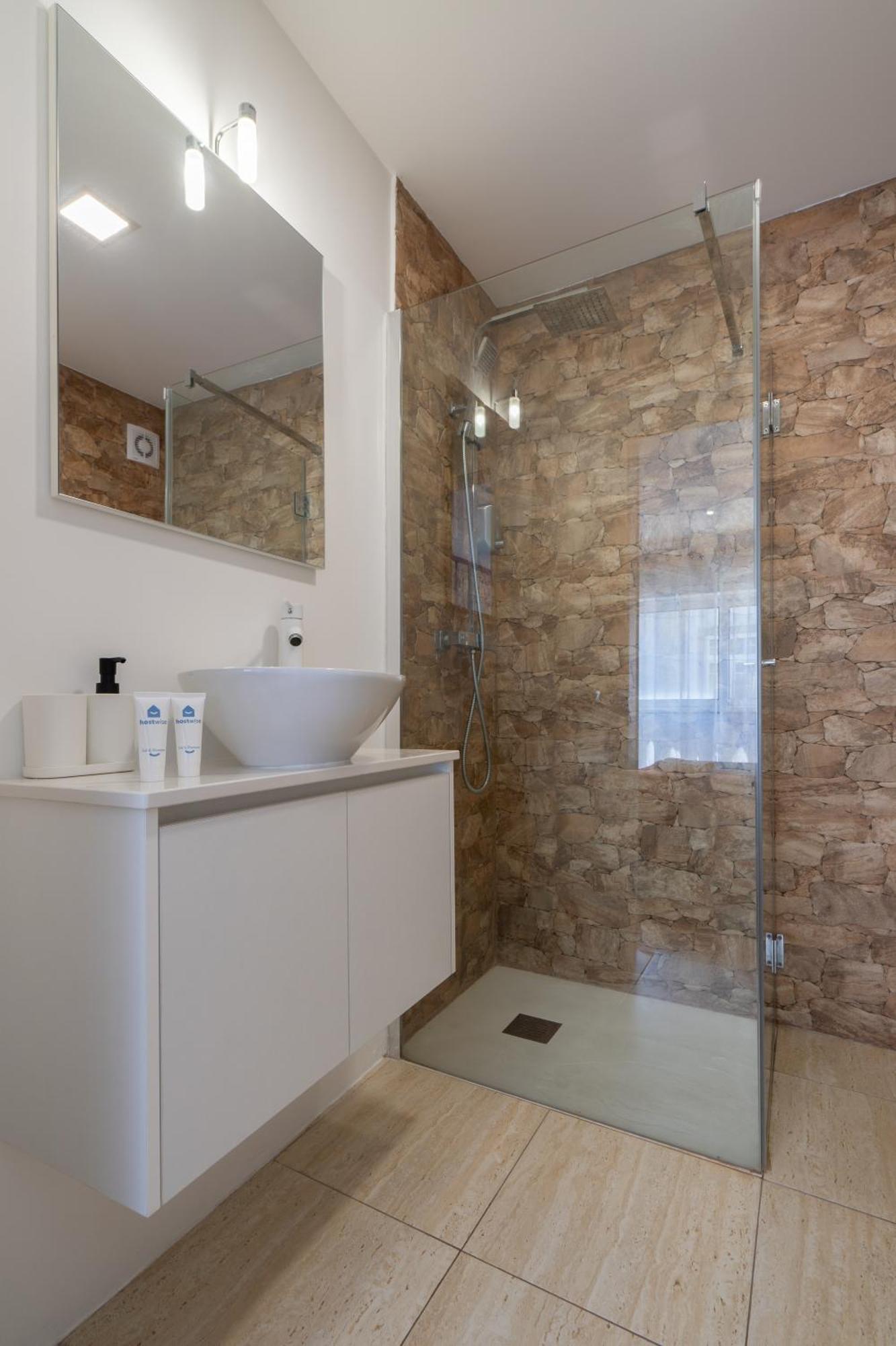 Host Wise - Luxurious Spacious W Terrace * Porto