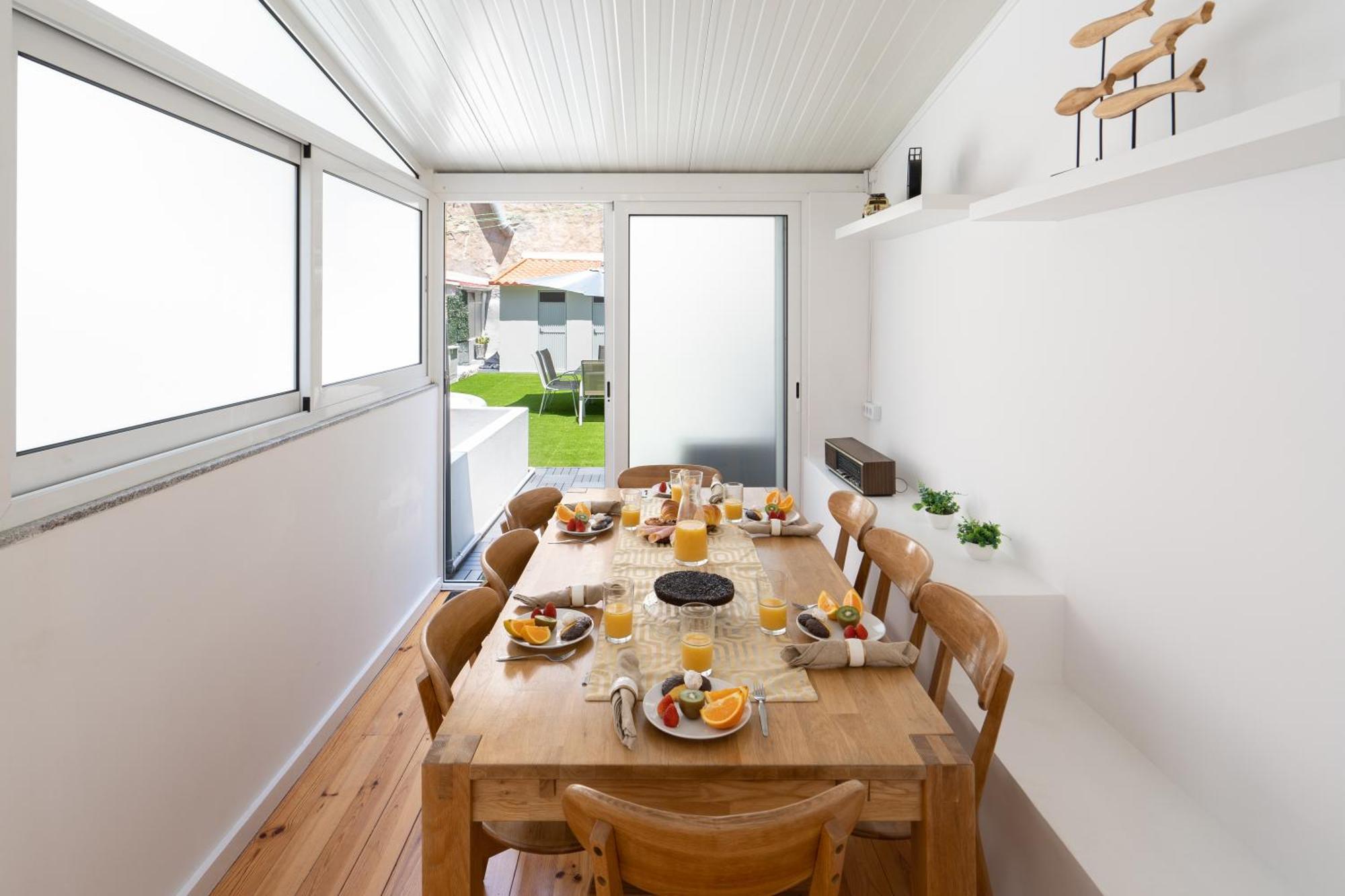 Host Wise - Luxurious Spacious W Terrace Apartment *