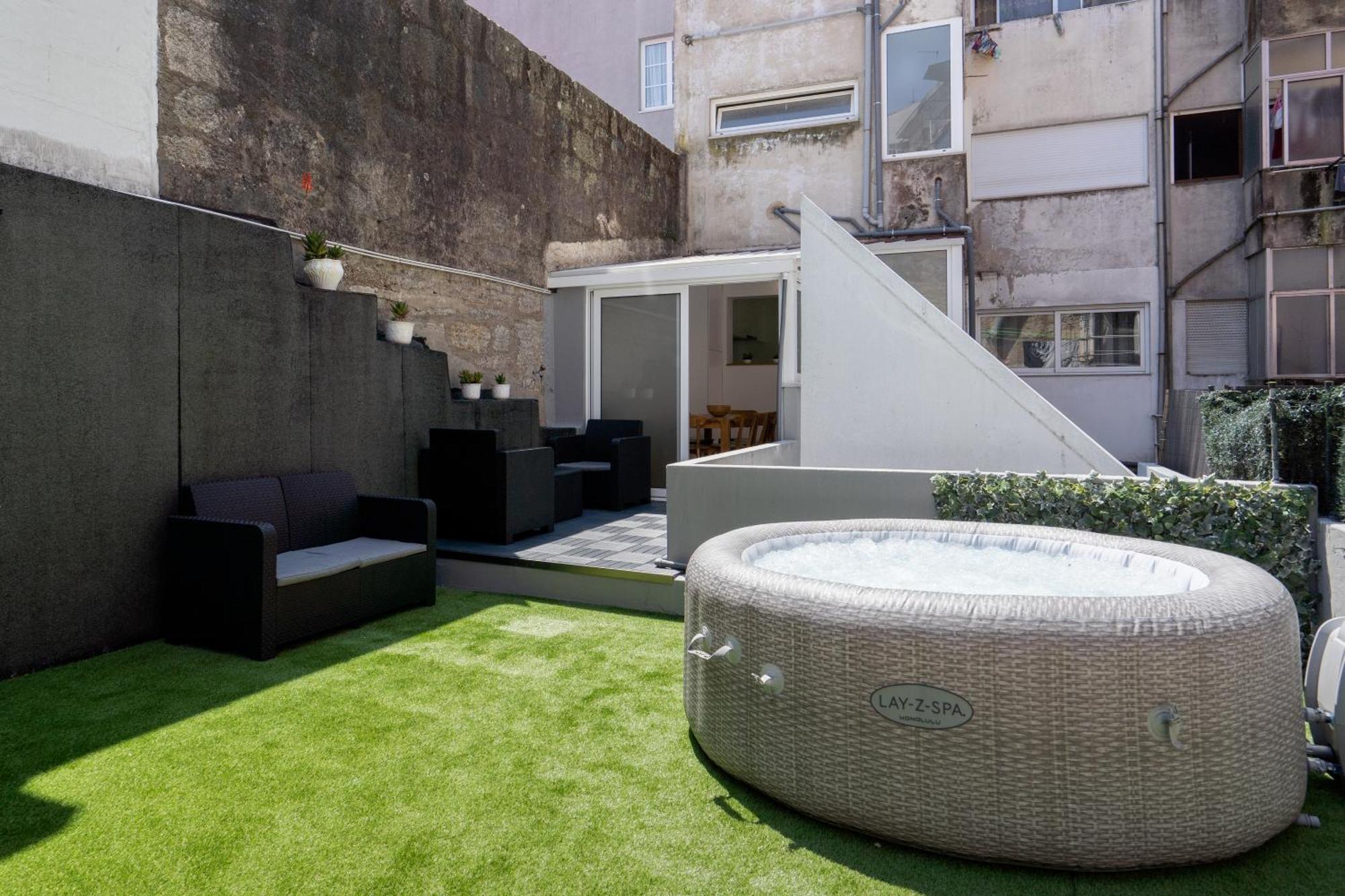 Host Wise - Luxurious Spacious W Terrace Apartment *