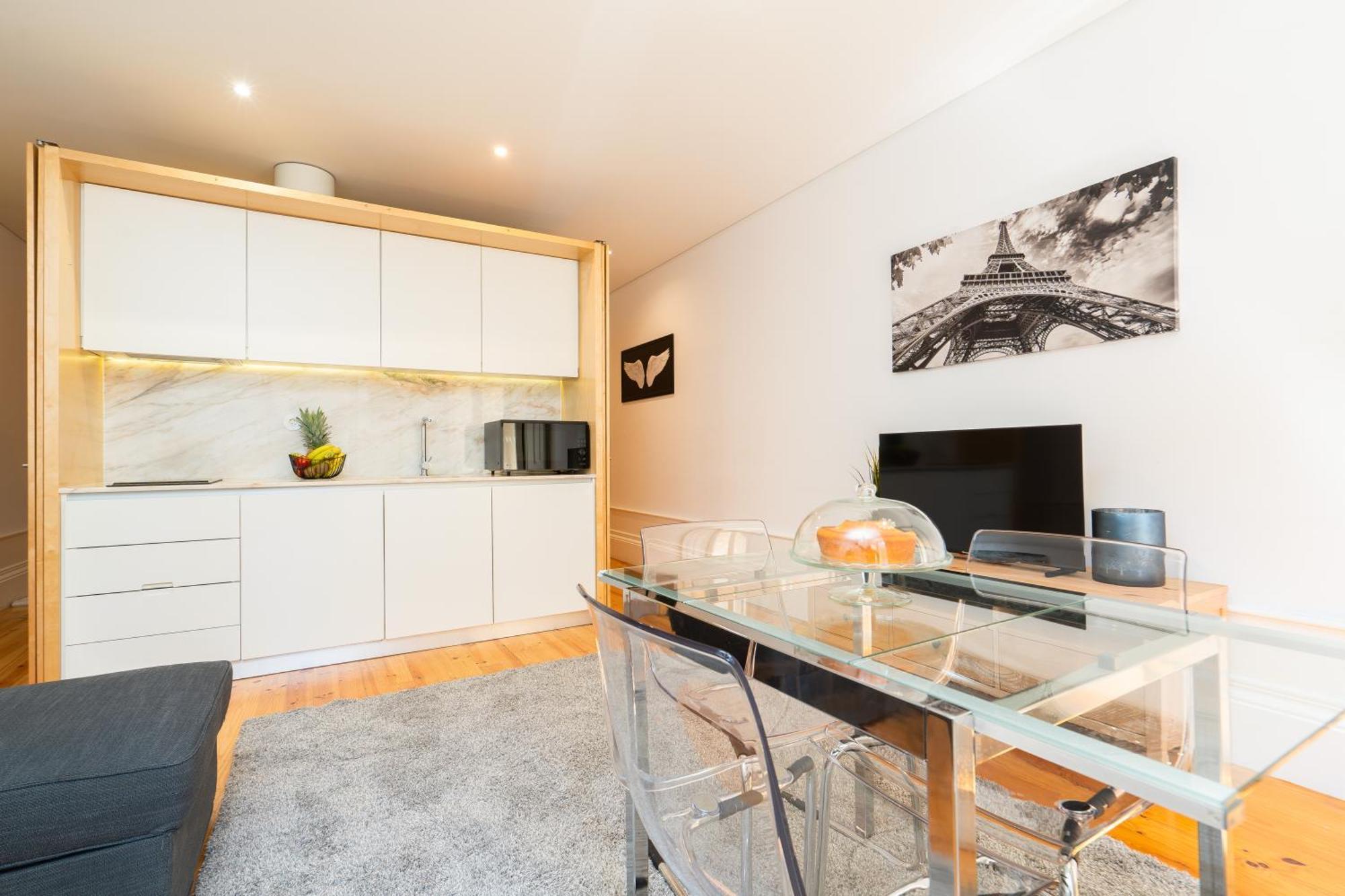 Host Wise - Bright Downtown Flat W Terrace *