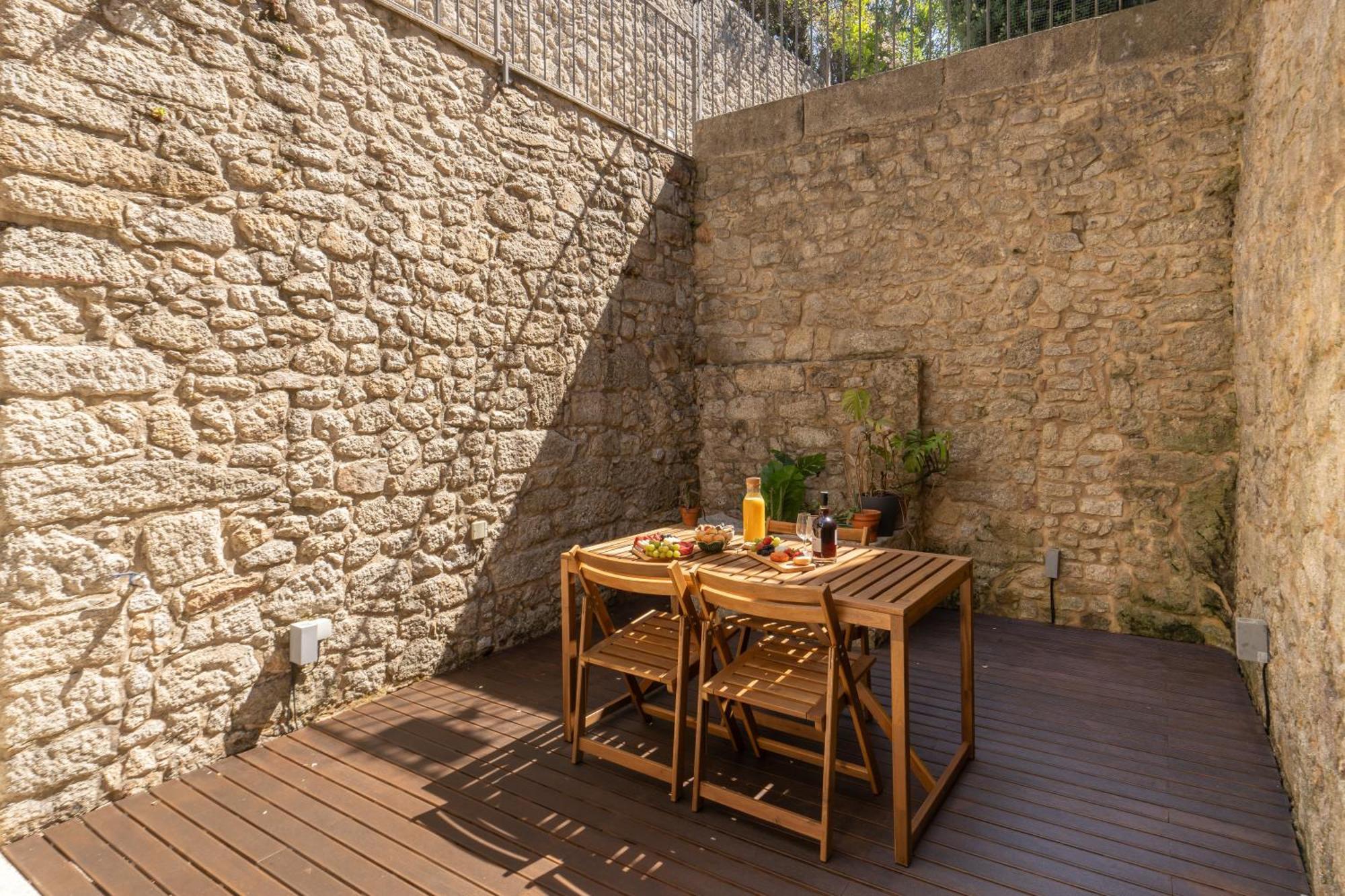 Host Wise - Bright Downtown Flat W Terrace Apartment Porto
