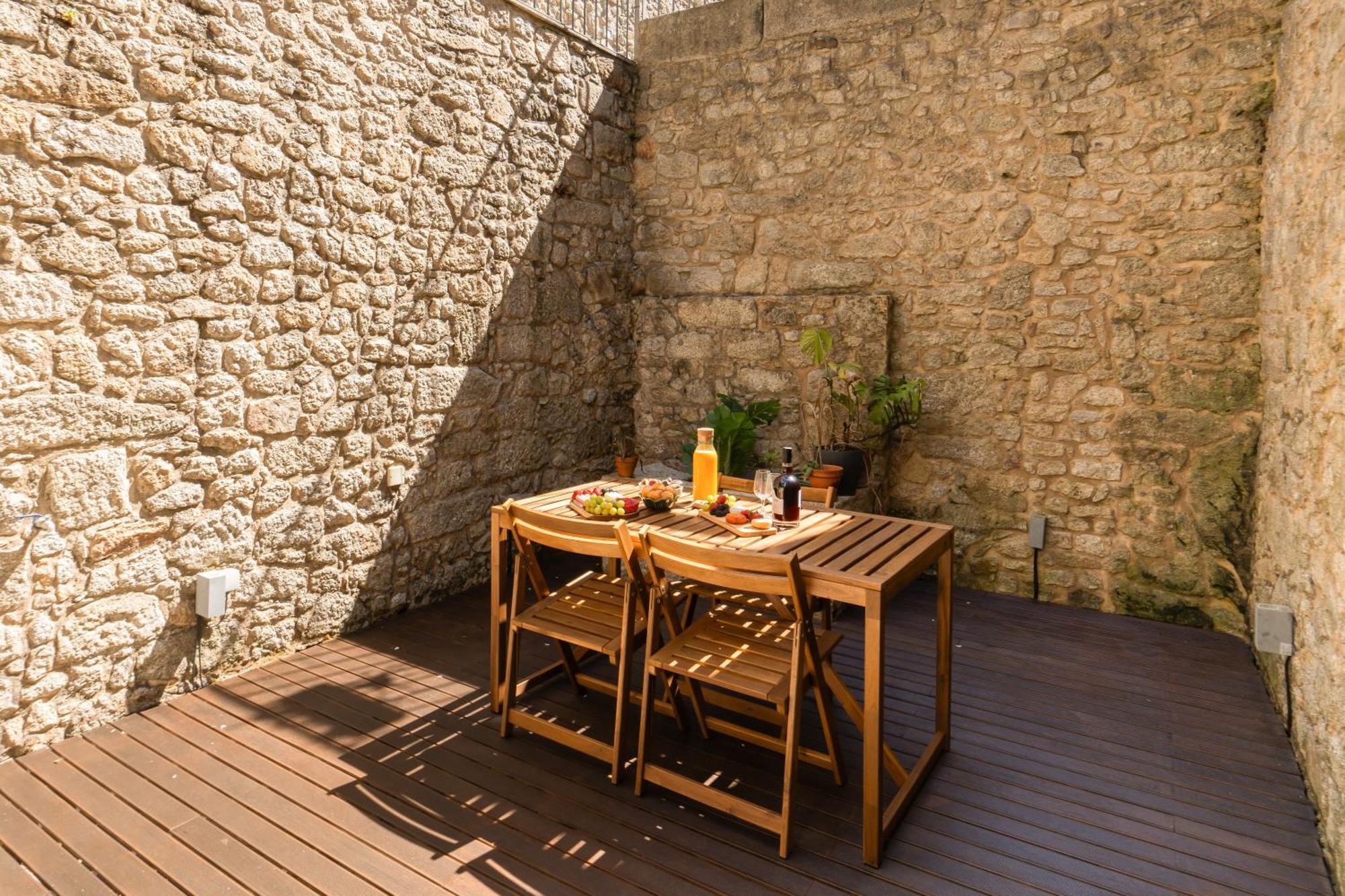 Host Wise - Bright Downtown Flat W Terrace *