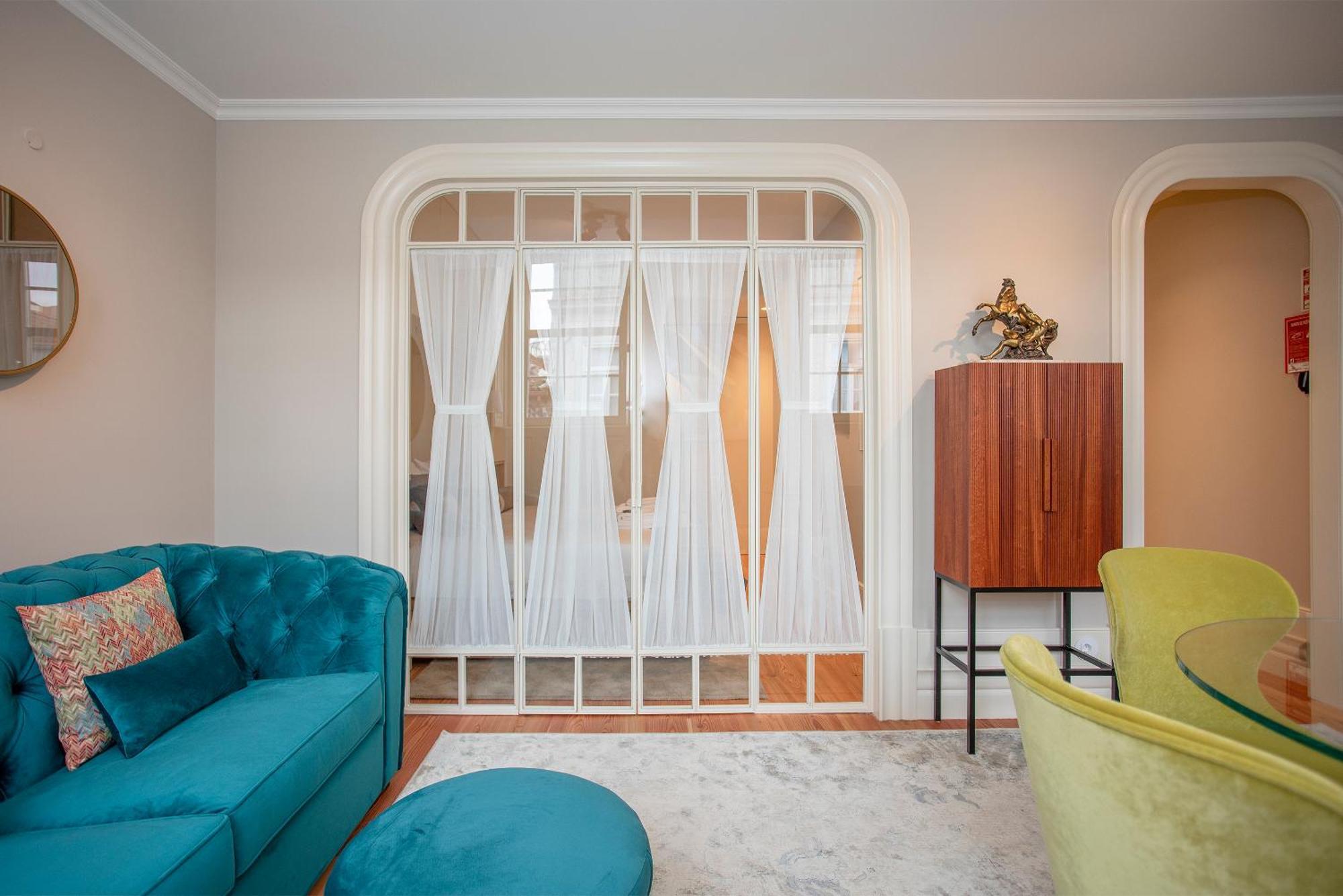 Liiiving In - Cedofeita Charming Apartment *