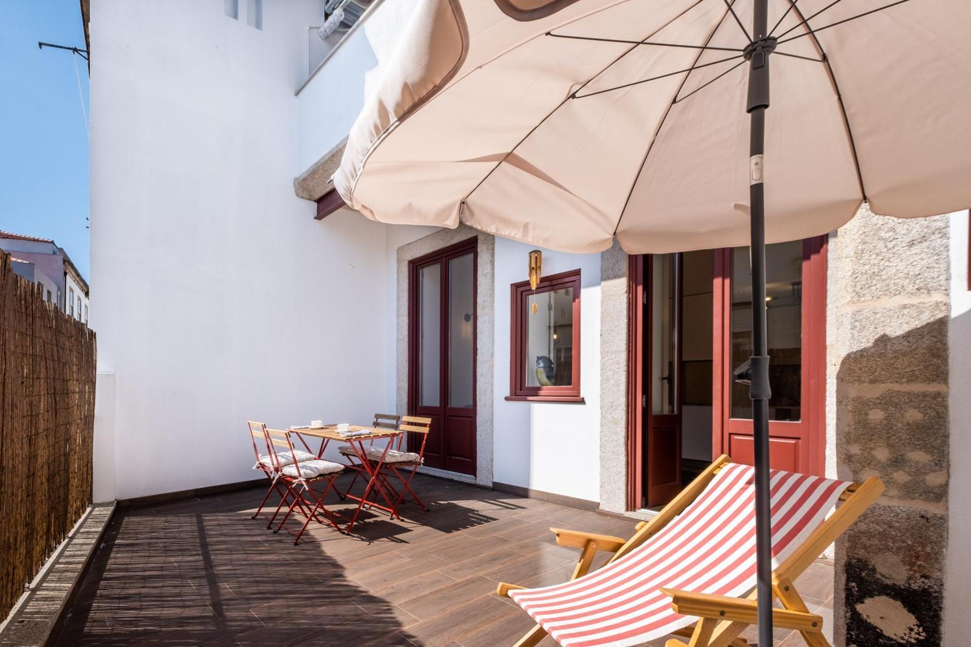Host Wise - Sunny Downtown Appartement *