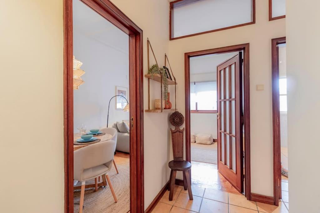 Com Terraco Apartment *