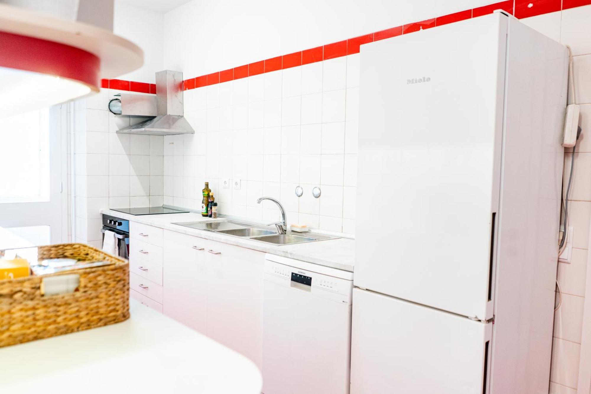 Apartment Spacious, Luxurious, And Charming In Premium Location With Parking