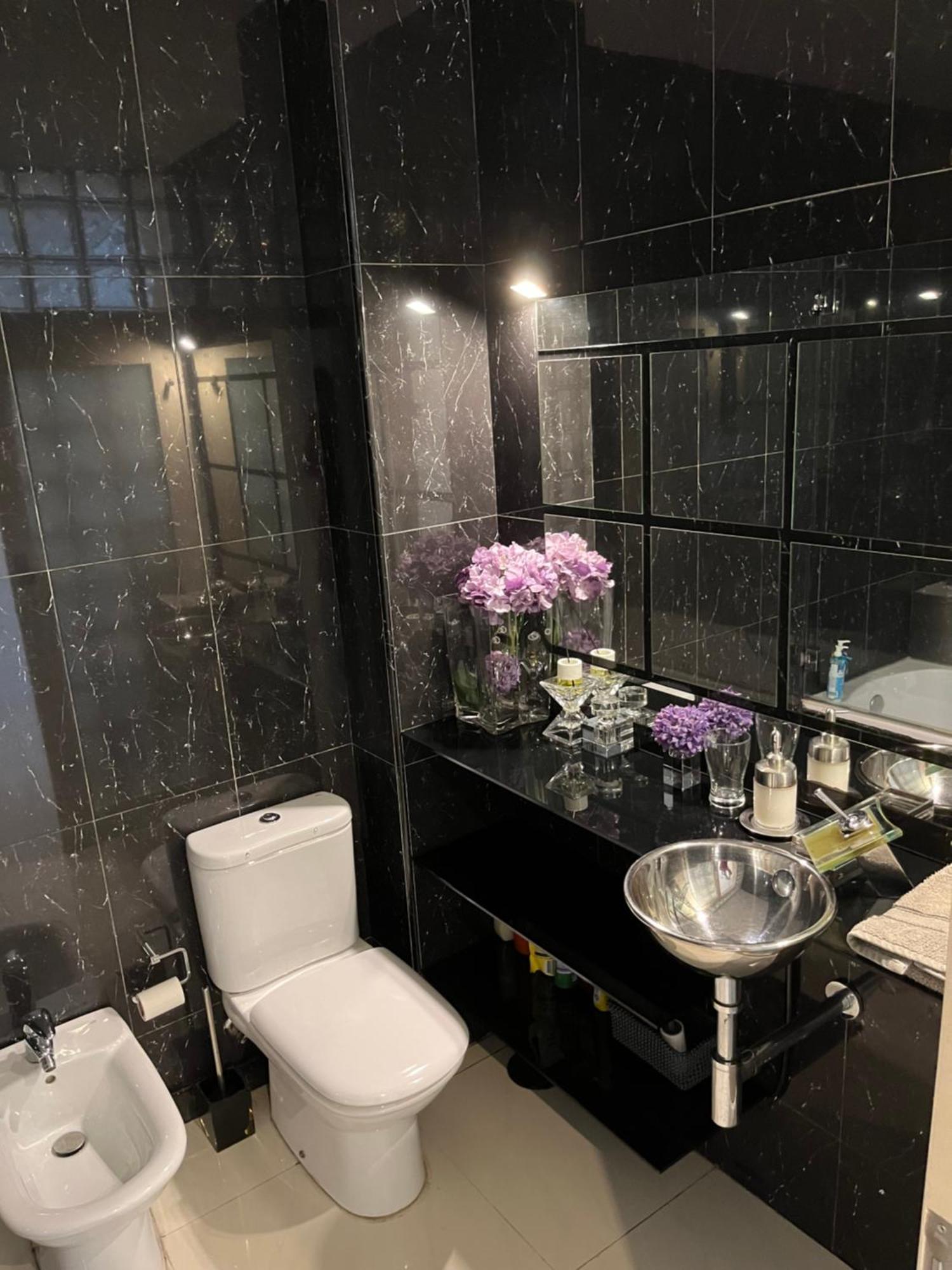 Luxury With Private Wc