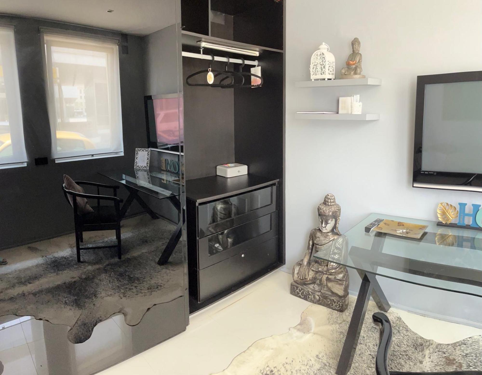 Luxury With Private Wc