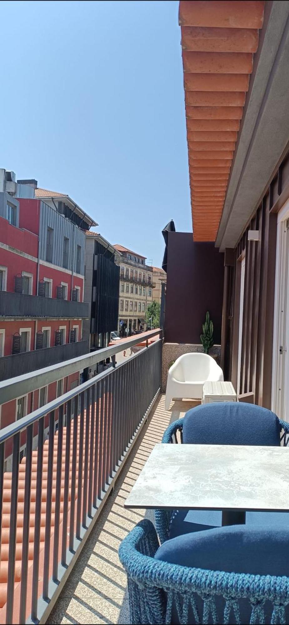 Boutique Rentals-the Alma W/ Balcony *
