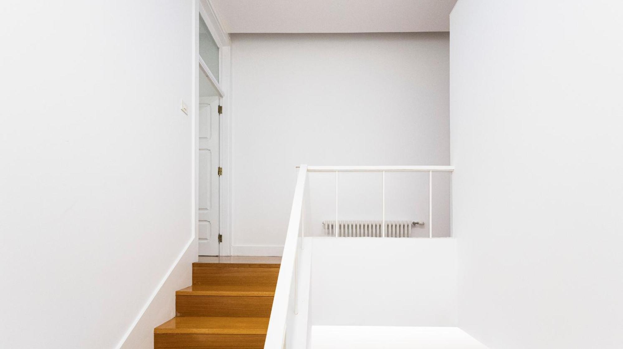 Fabrica Three-story Charm By Lovelystay *