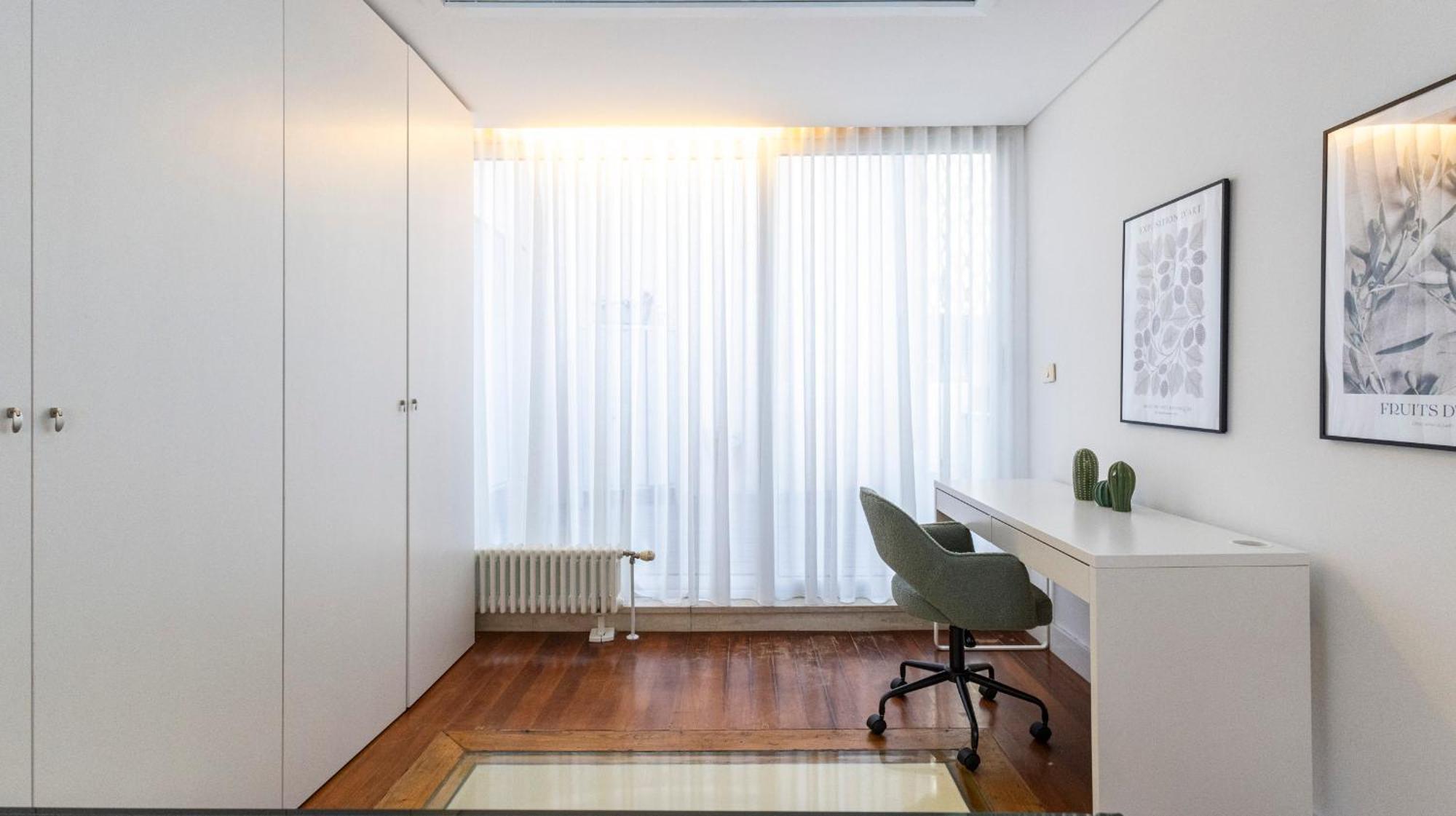 Apartment Fabrica Three-story Charm By Lovelystay