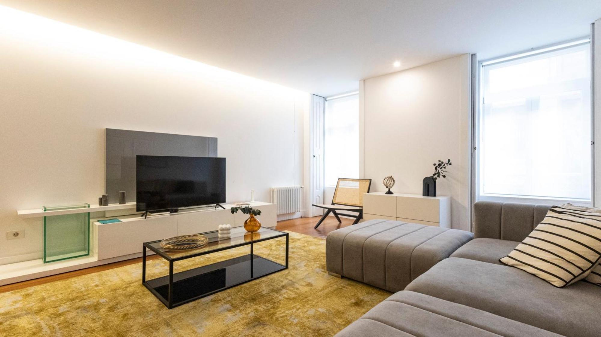 Fabrica Three-story Charm By Lovelystay Apartment