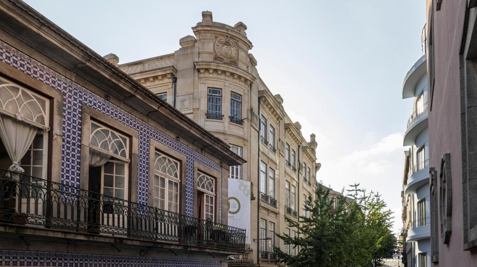 Apartment Fabrica Three-story Charm By Lovelystay