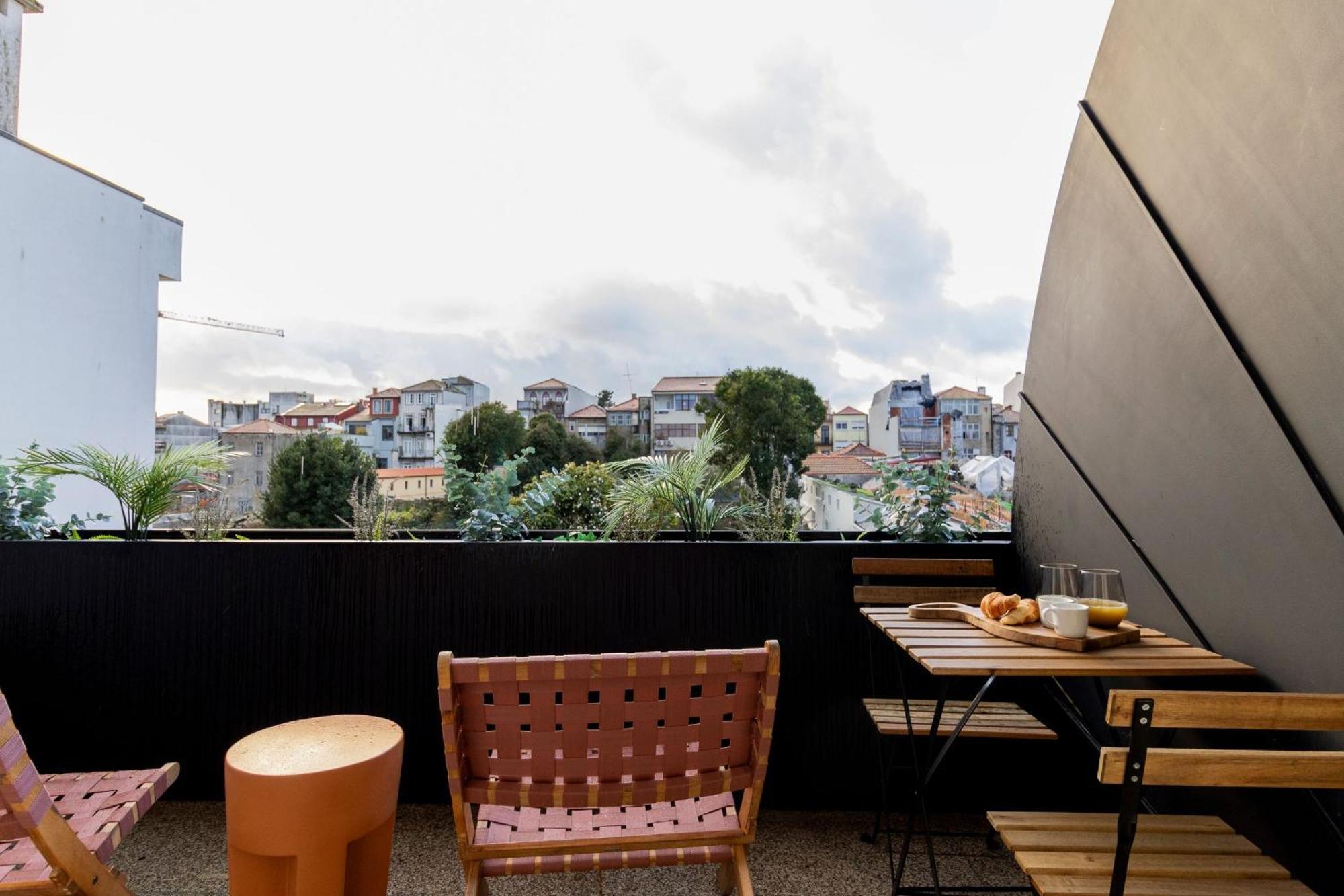 Almada 551 By Lovelystay